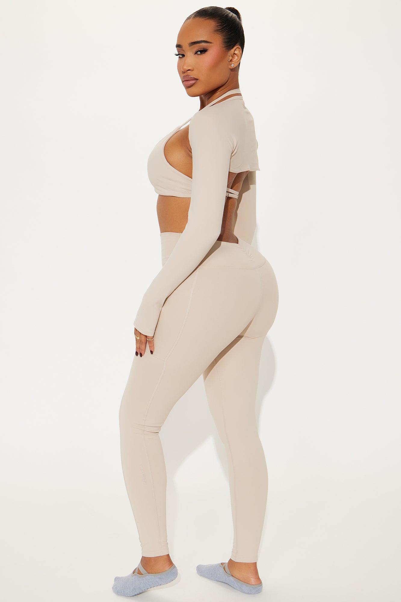Sculpt & Tone Super Soft Active Bolero Set - Light Taupe - Image 3