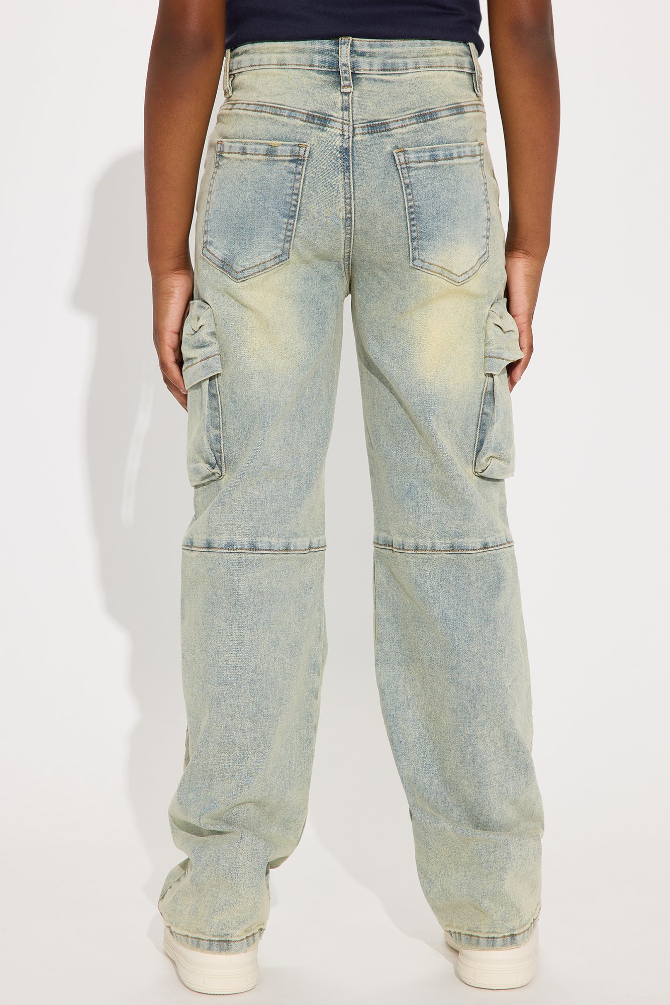 Mini Sylvie Cargo Jeans - Vintage Wash - Image 4