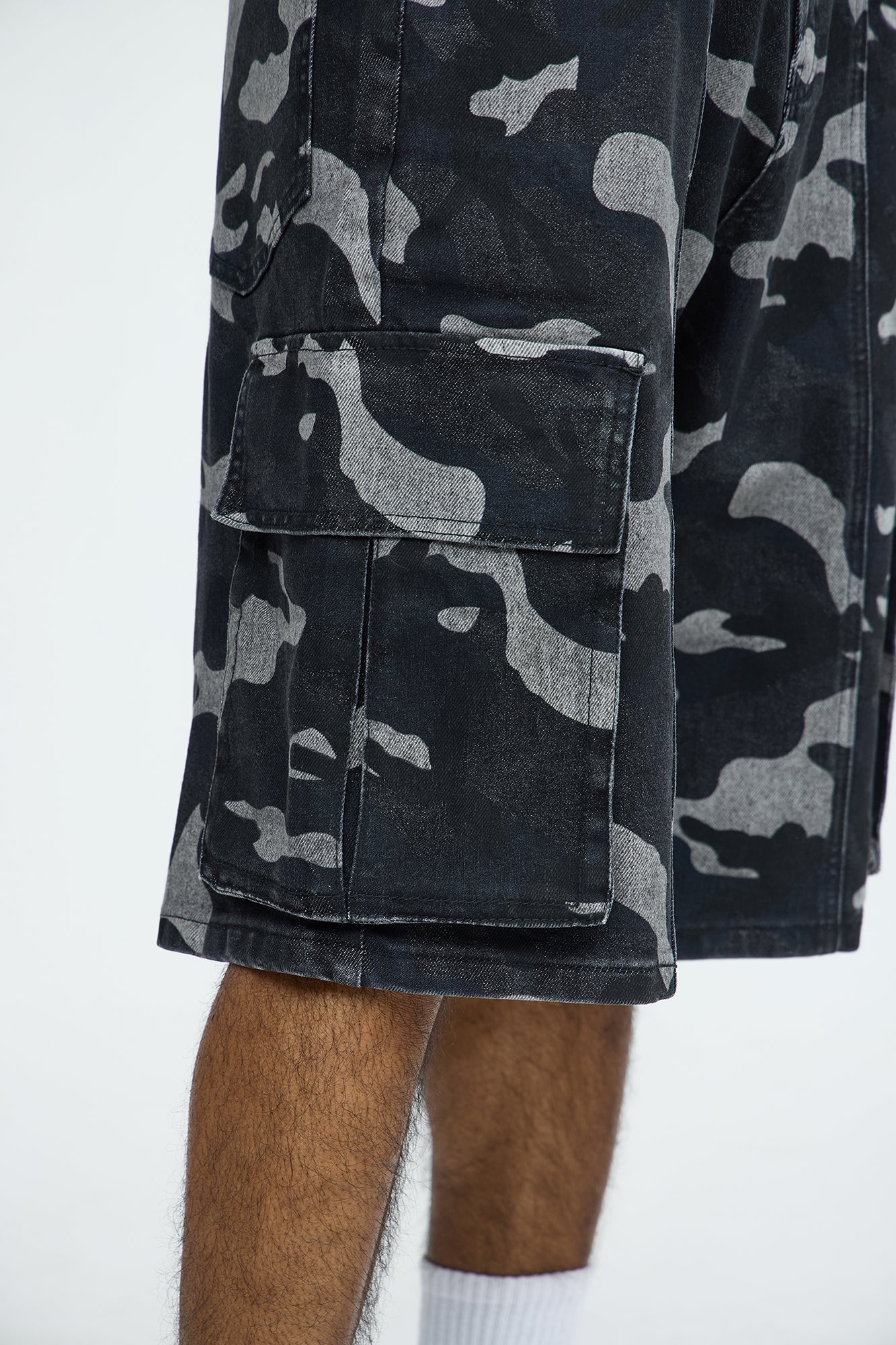 Cargo Camo Baggy Denim Shorts - Black/combo - Image 3