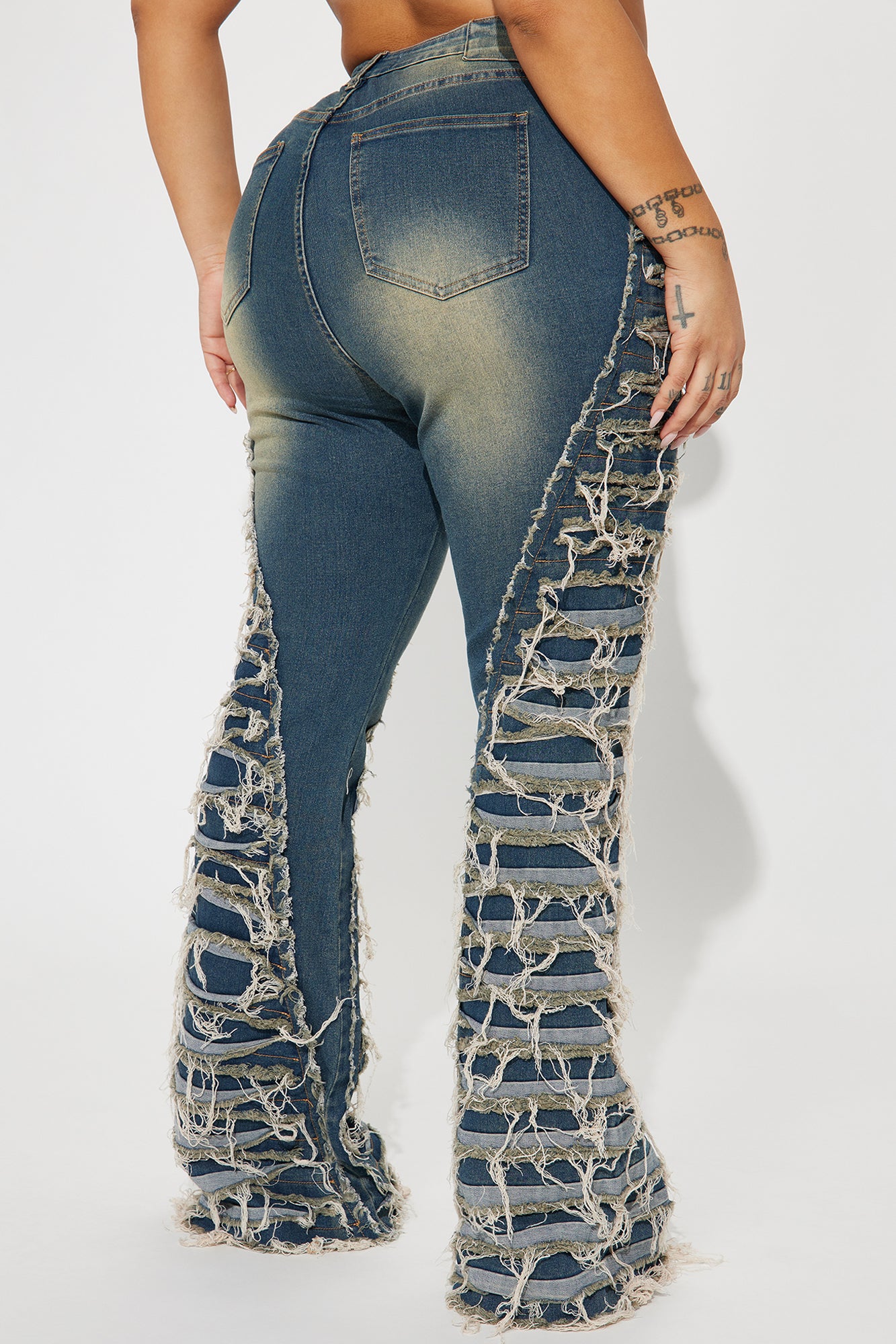 Feeling Brand New Tinted Flare Jeans - Medium Wash - Image 8