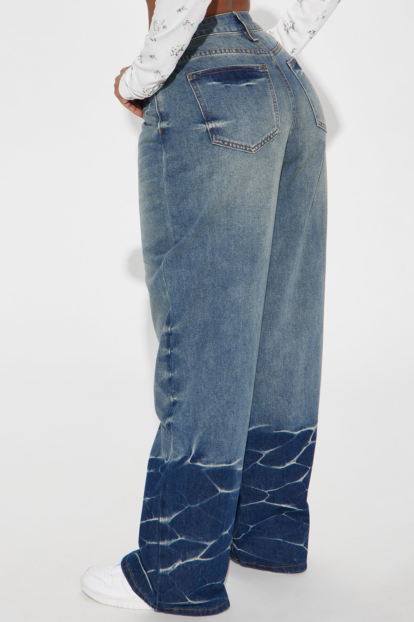 Insider Tinted Baggy Jeans - Medium Wash - Image 3