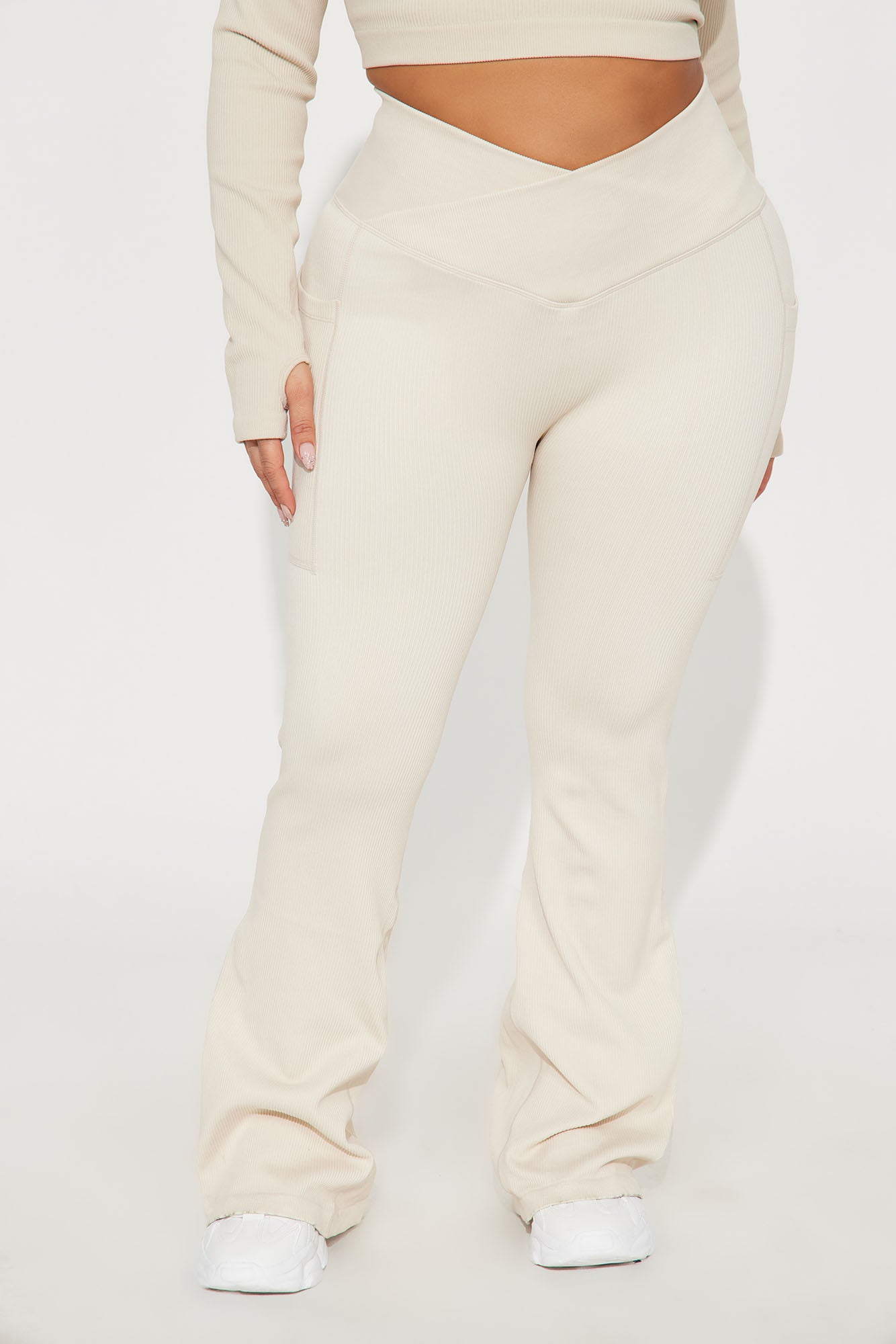 Resistance Effortless Seamless Active Legging - Light Taupe - Image 6