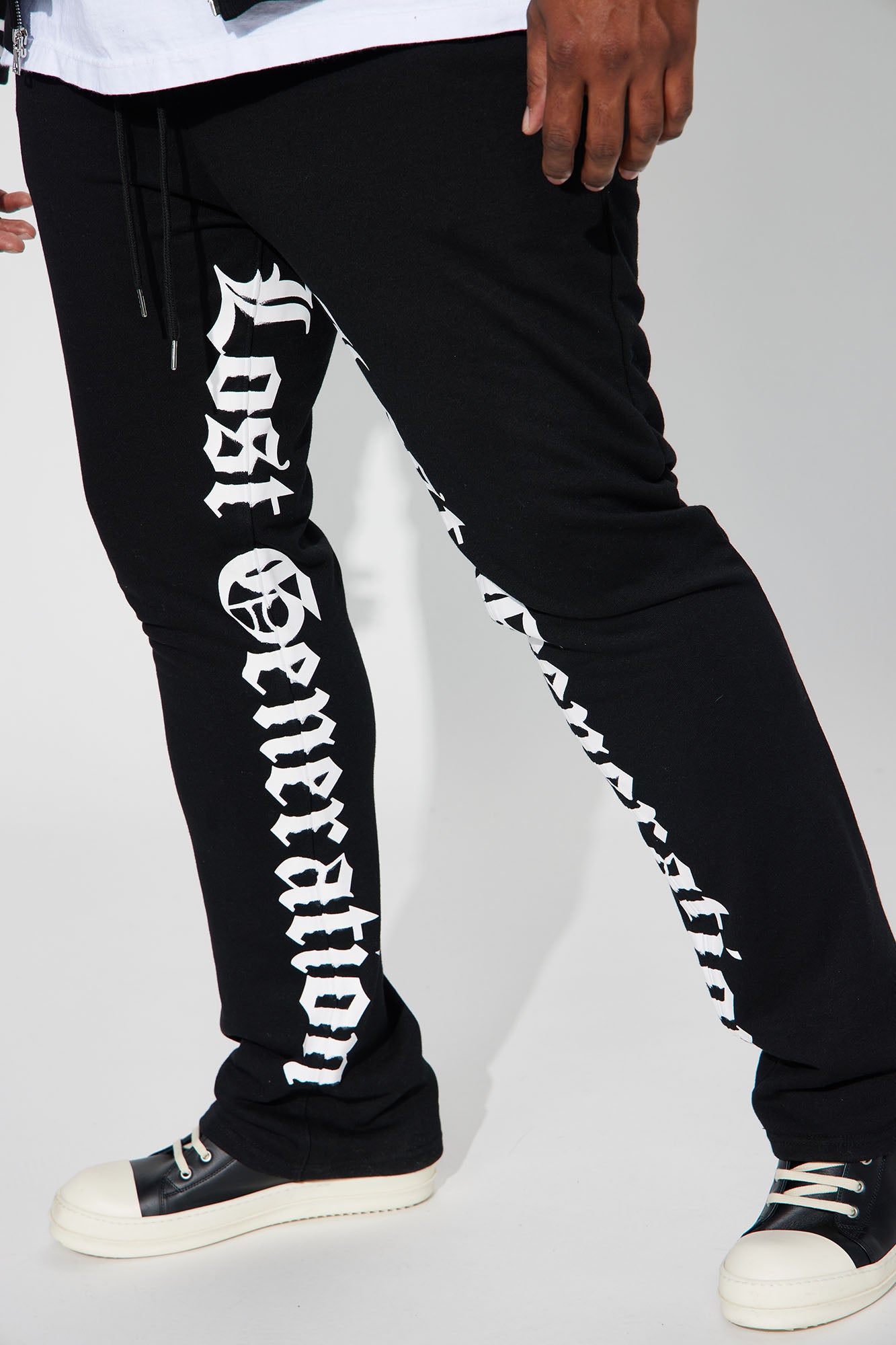 Lost Generation Sweatpant - Black - Image 8