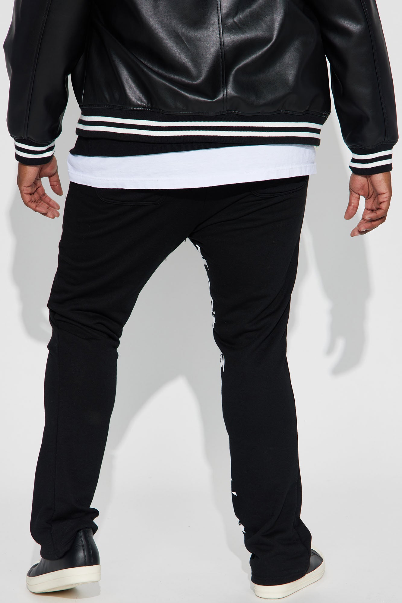 Lost Generation Sweatpant - Black - Image 9
