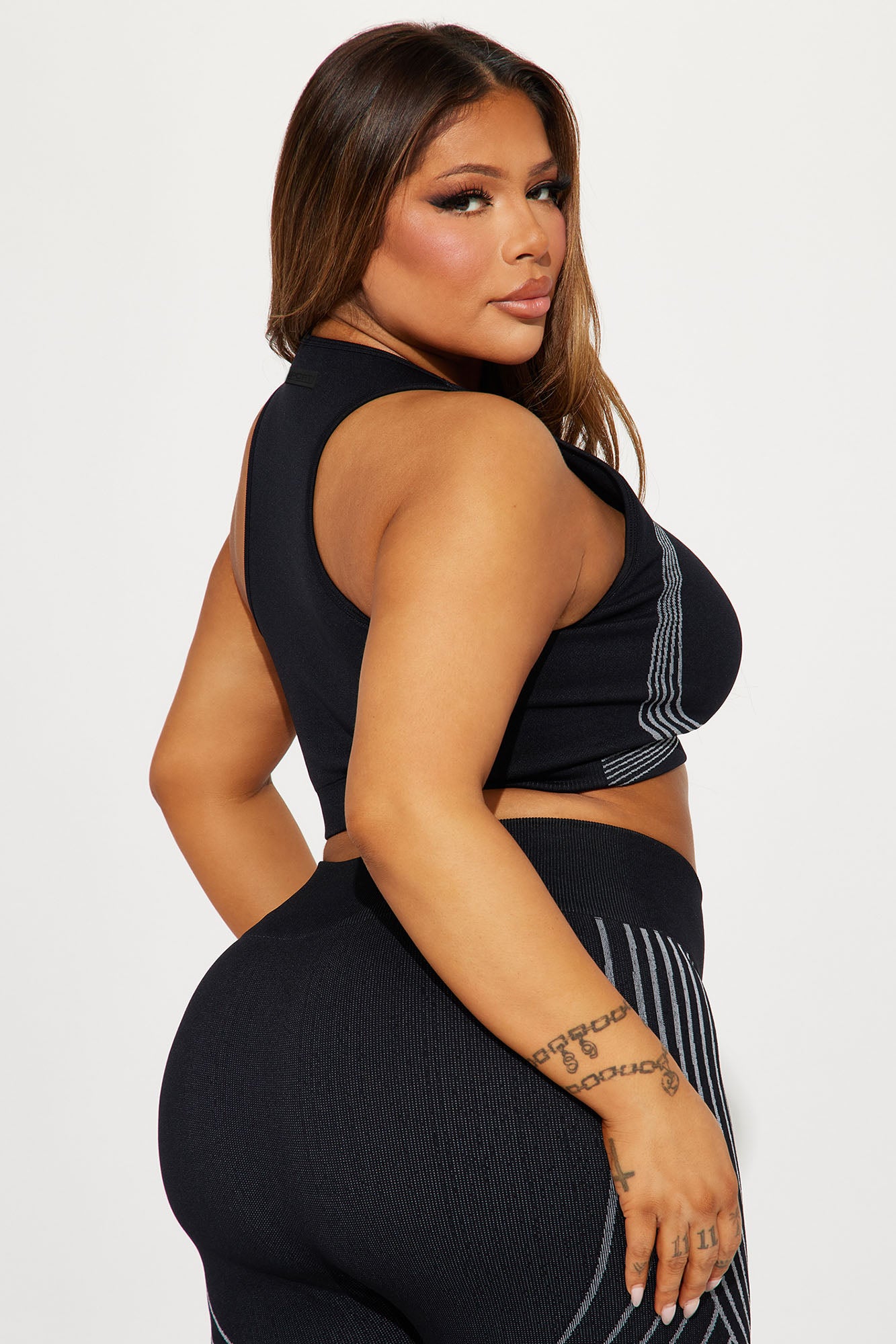 Speed Flex Seamless Shaping Sports Bra - Black - Image 6