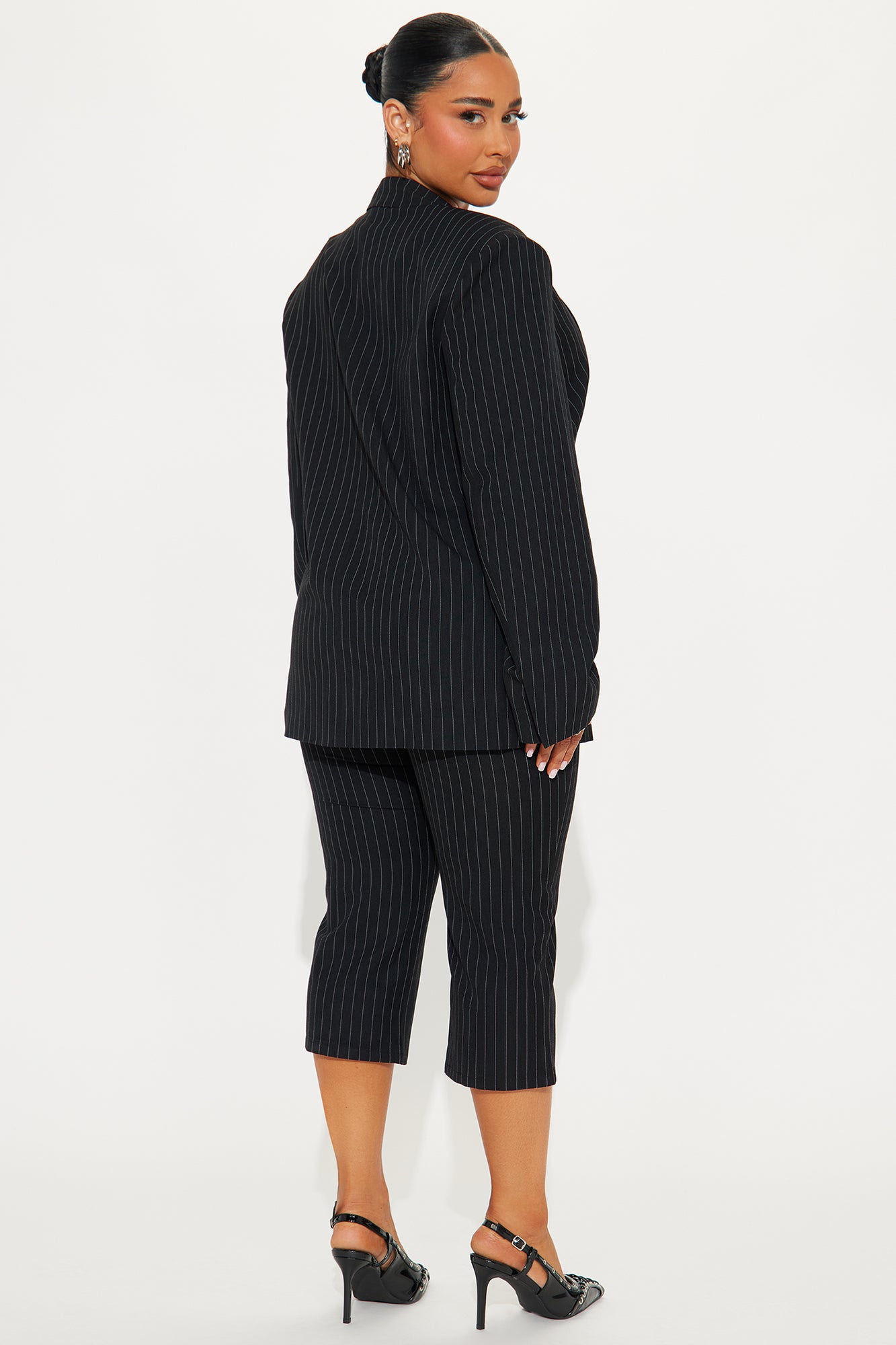 Case Closed Blazer Capri Set - Black - Image 4
