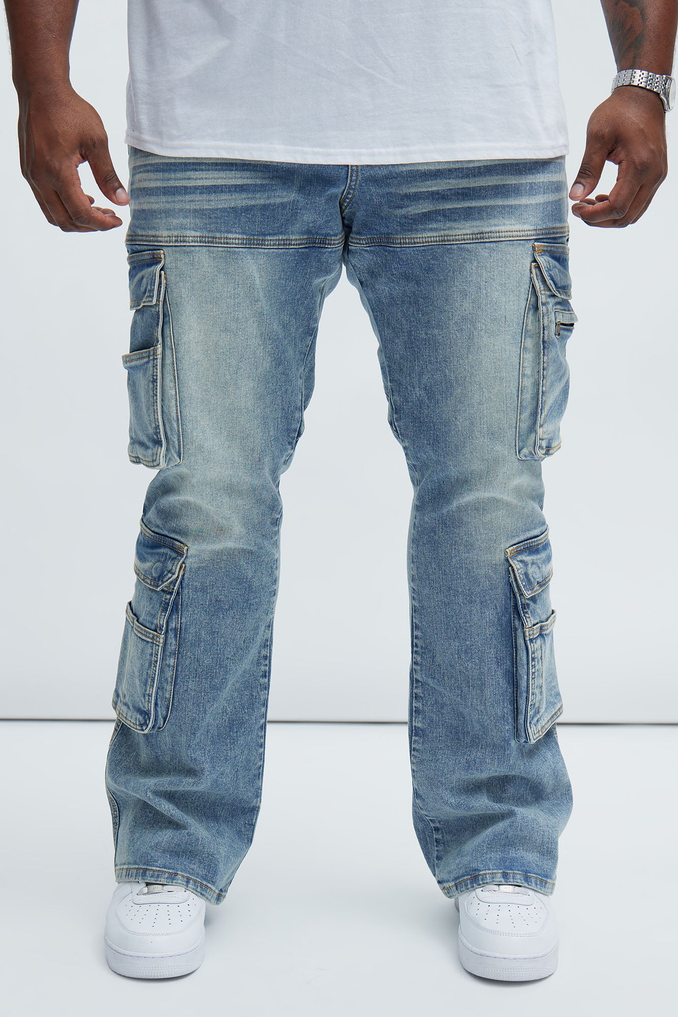 Romance Slim Stacked Flare Jeans - Light Blue Wash - Image 6