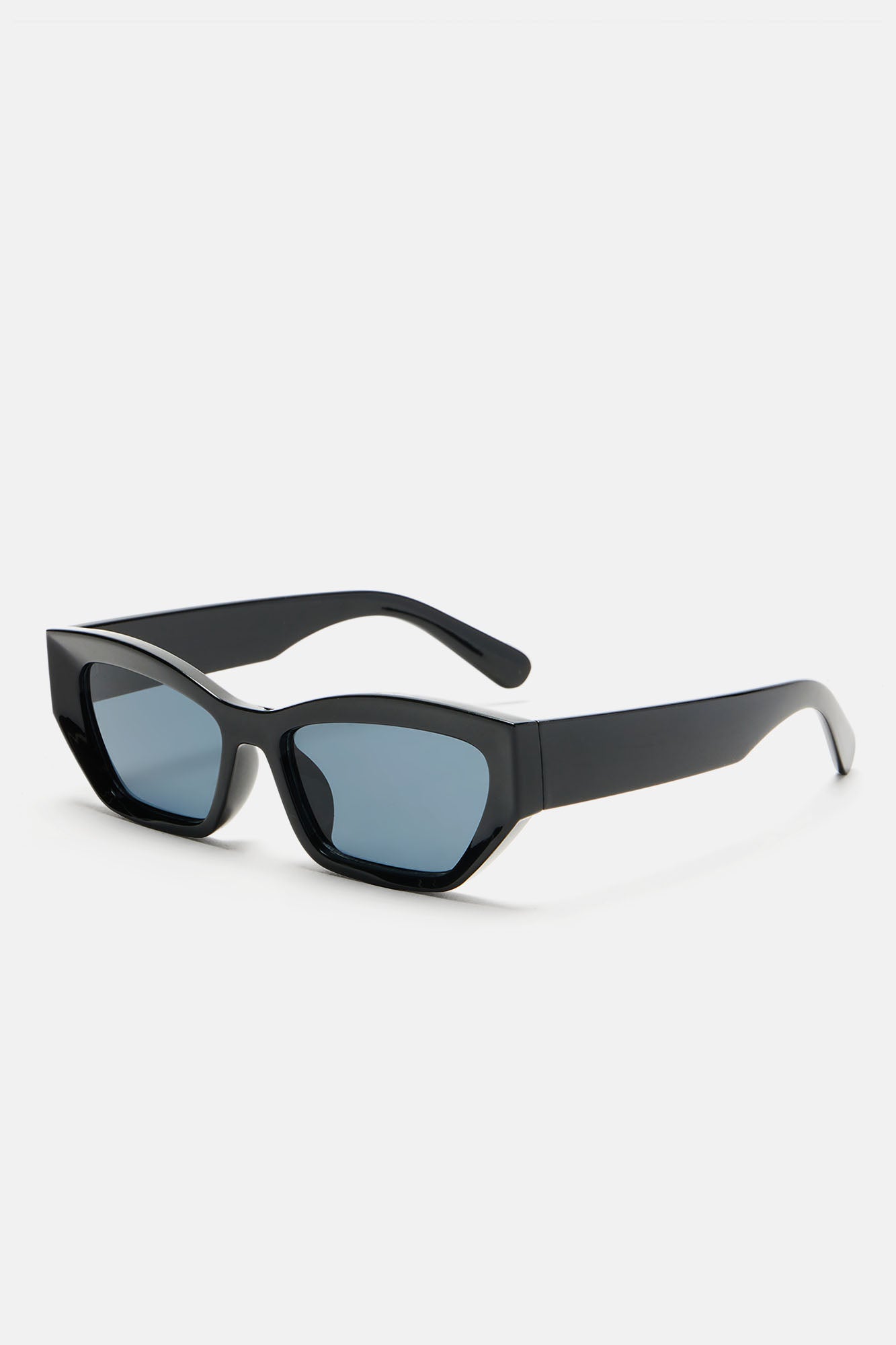 Well Paid Sunglasses - Black - Image 3