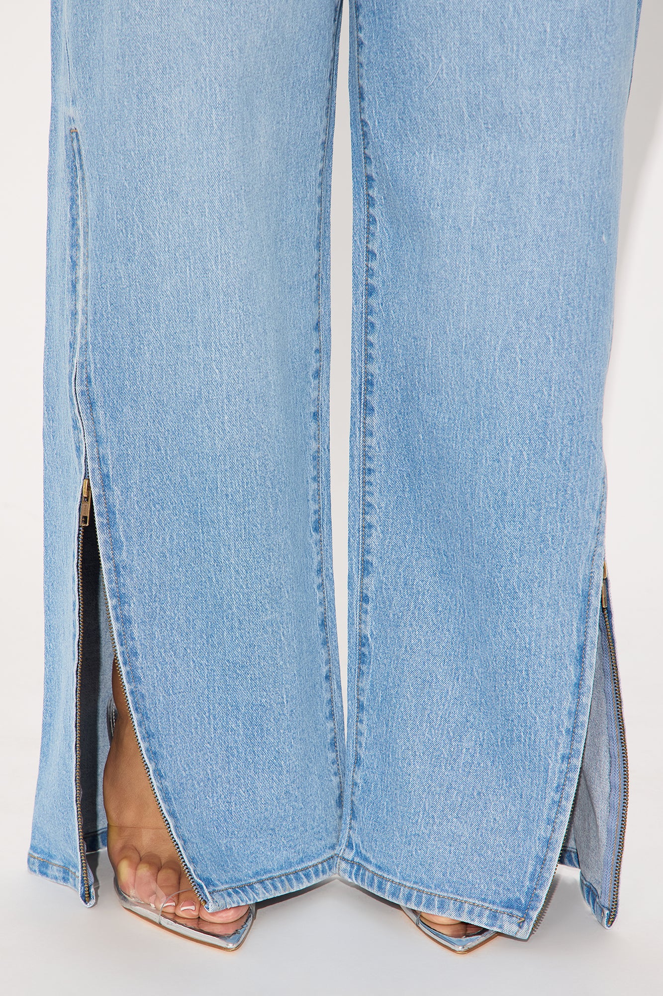 Keeping After It Zipper Detail Straight Leg Jeans - Medium Wash - Image 7