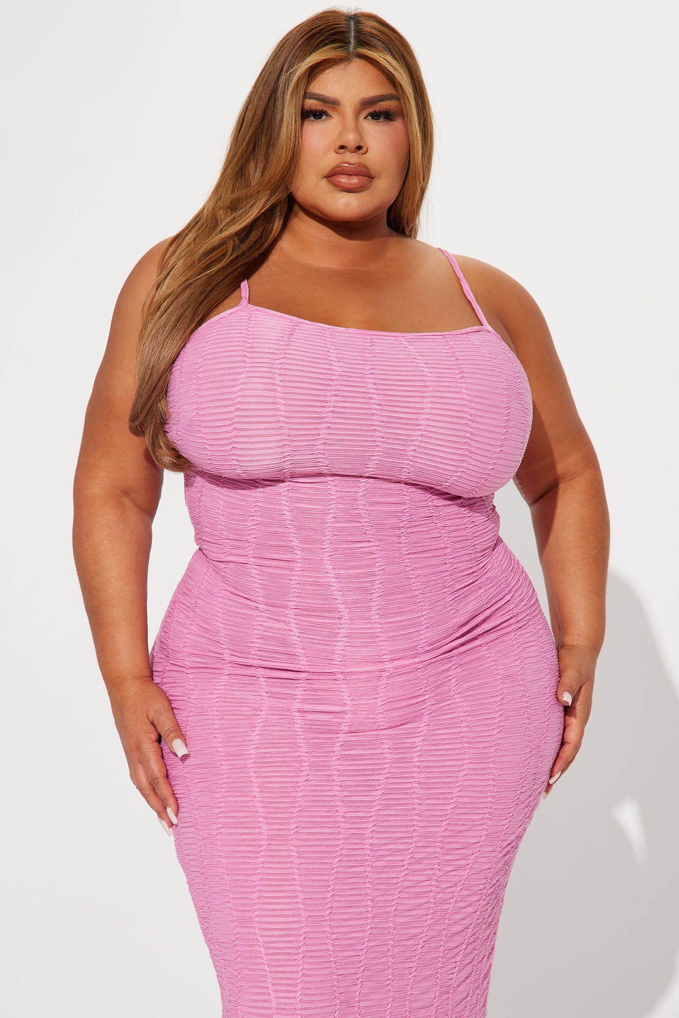 Ari Textured Maxi Dress - Pink - Image 5