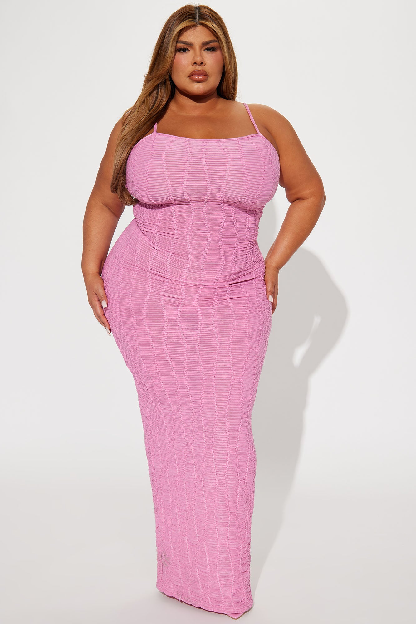 Ari Textured Maxi Dress - Pink - Image 4