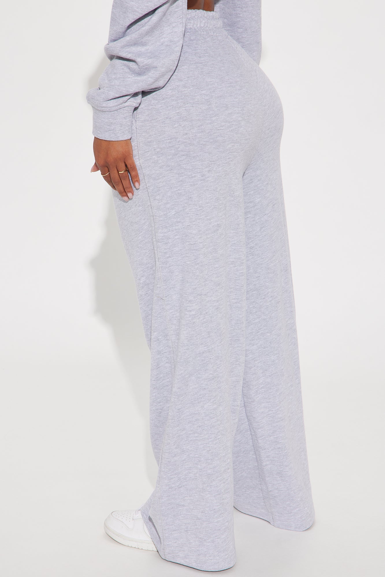 The Washed Wide Leg Sweatpant - Heather Grey - Image 4