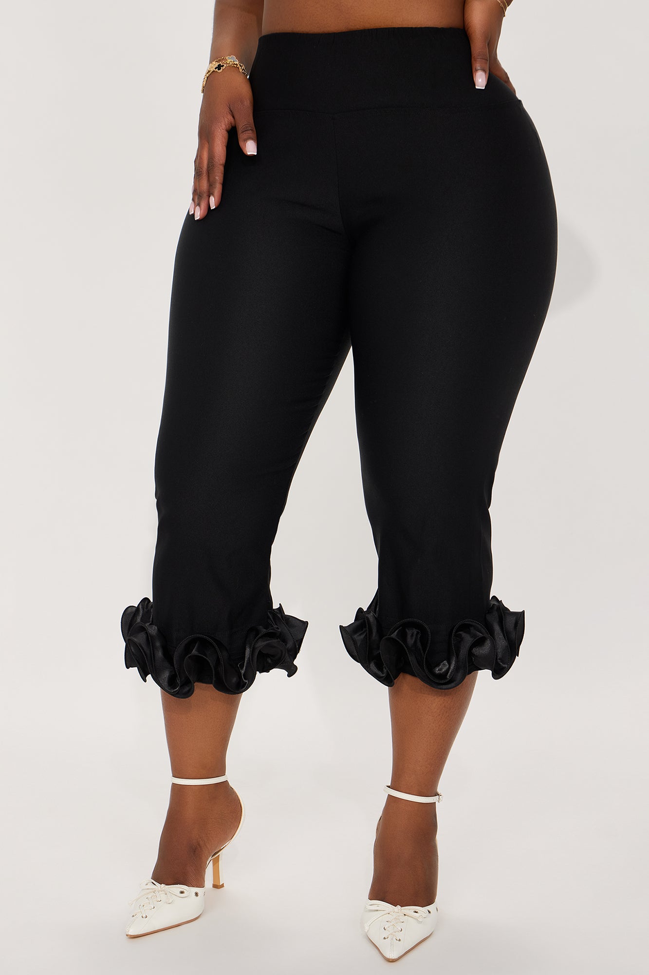 Lilibet Ruffle Capri Legging - Black - Image 5