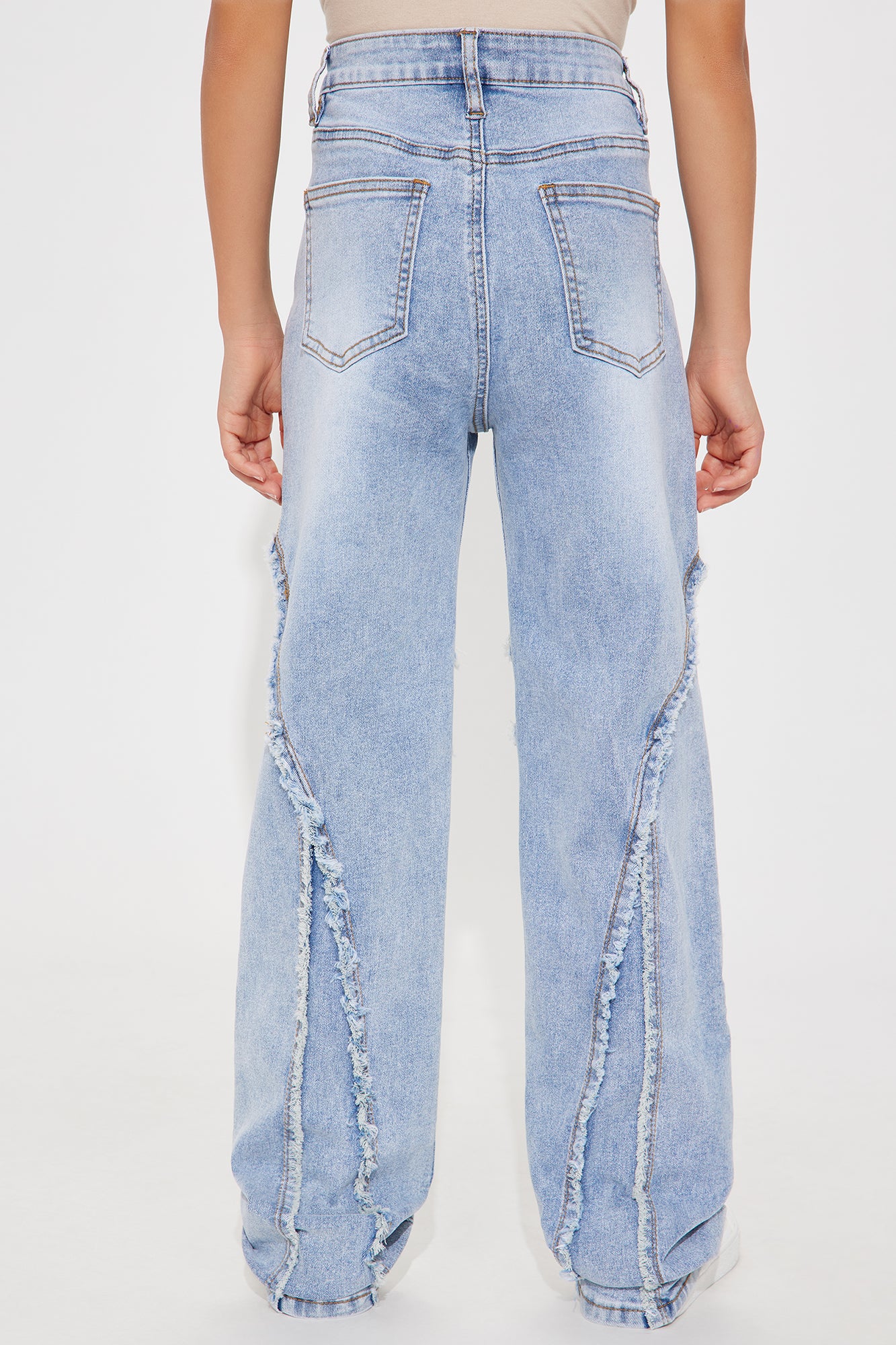 Mini Amy Fray Detail Jeans - Light Wash - Image 3