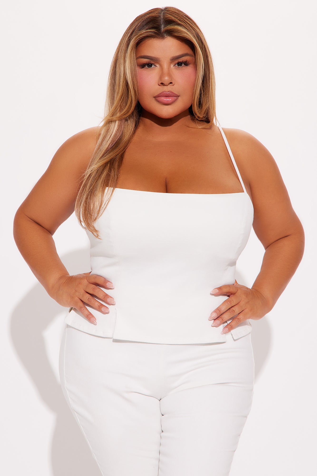 Chic And Simple Capri Set - White - Image 5