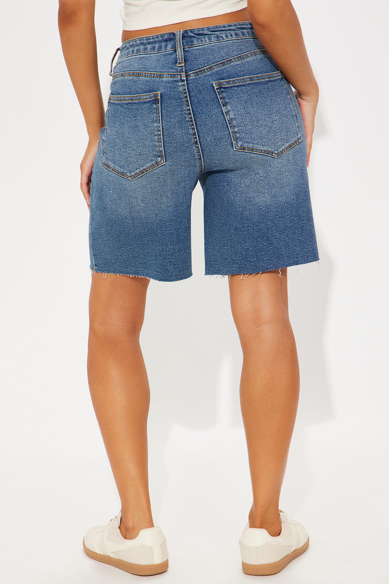 Lydie Crossover Bermuda Shorts - Dark Wash - Image 3