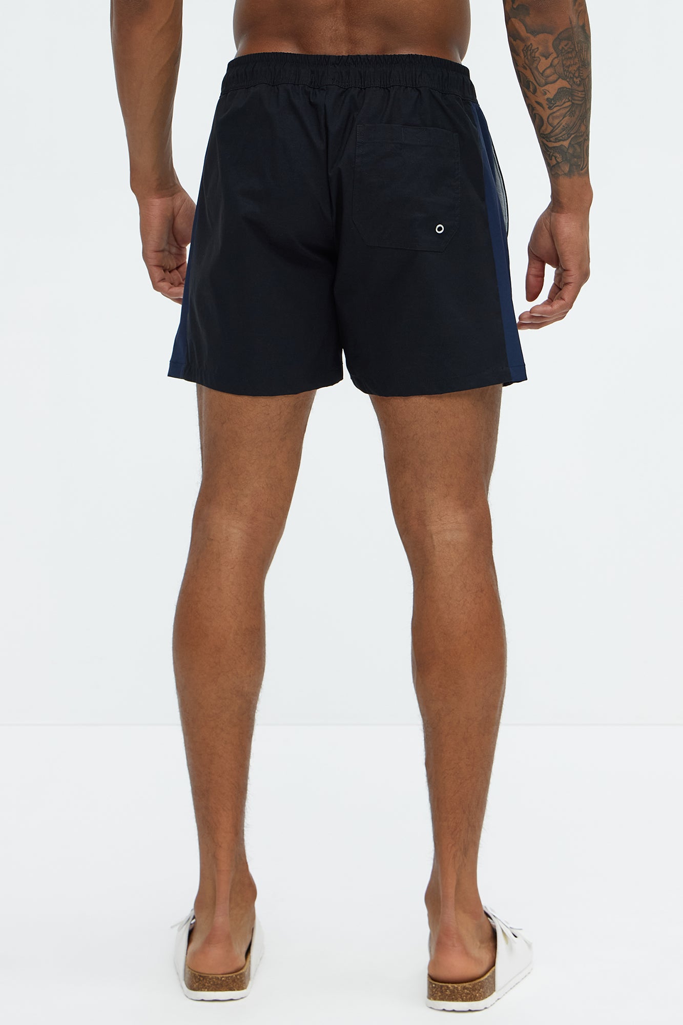 Contrast On The Side Swim Mid Trunk - Black/combo - Image 4