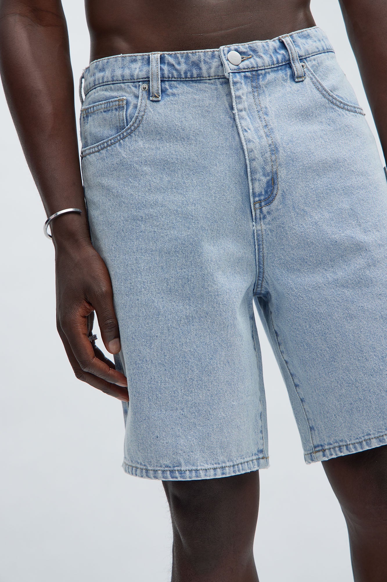 Colin Relaxed Denim Shorts - Light Blue Wash - Image 4
