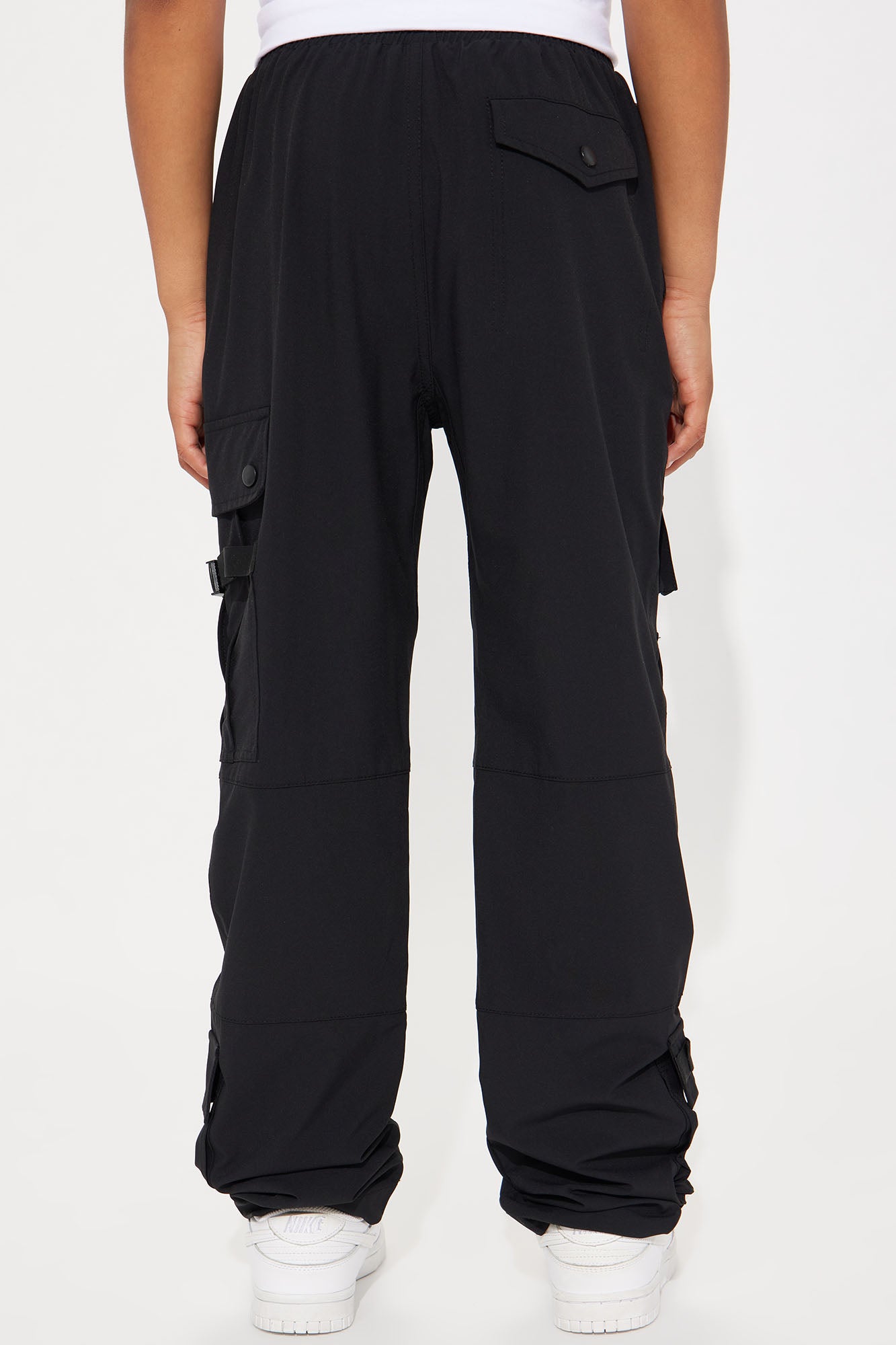 Mini Versatile Utility Cargo Pants - Black - Image 5