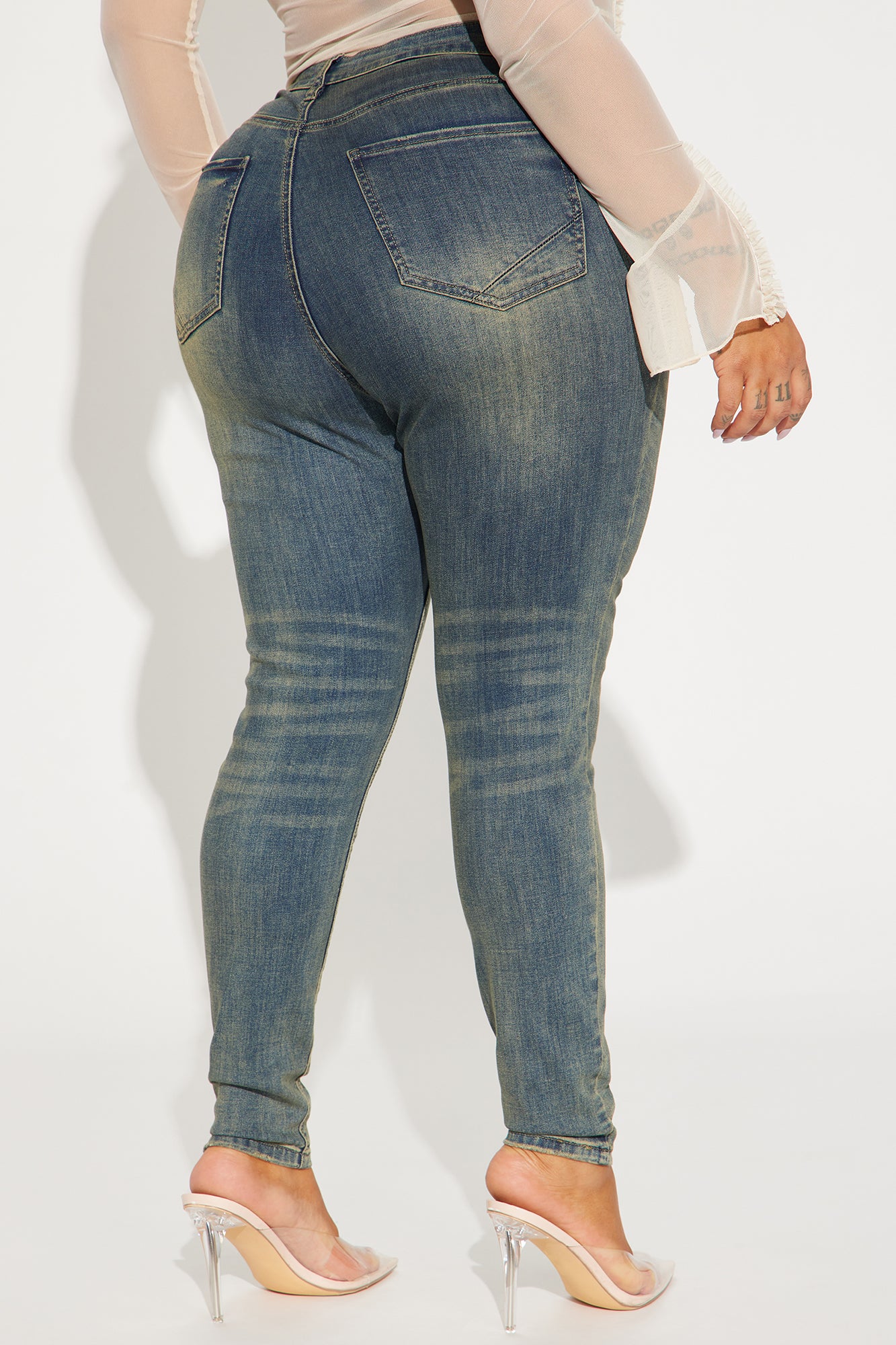 Isla Sculpting Skinny Jeans - Medium Wash - Image 6