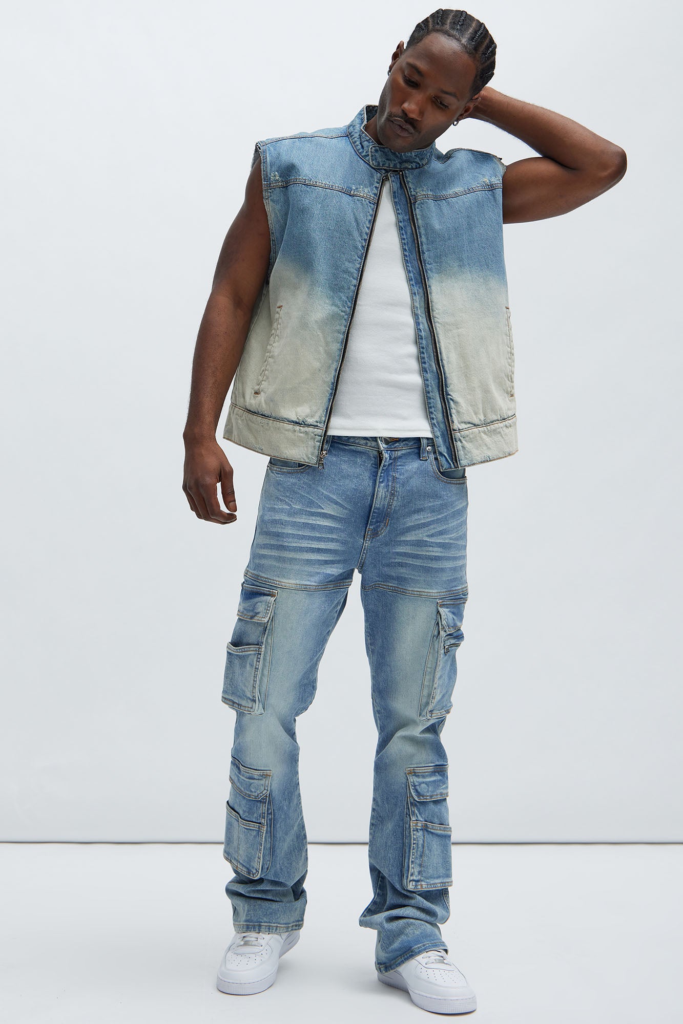 Romance Slim Stacked Flare Jeans - Light Blue Wash - Image 5