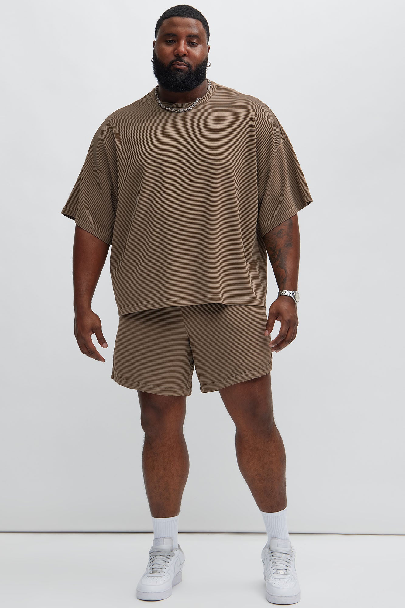 Zyler Textured Boxy Short Sleeve Tee - Taupe - Image 5