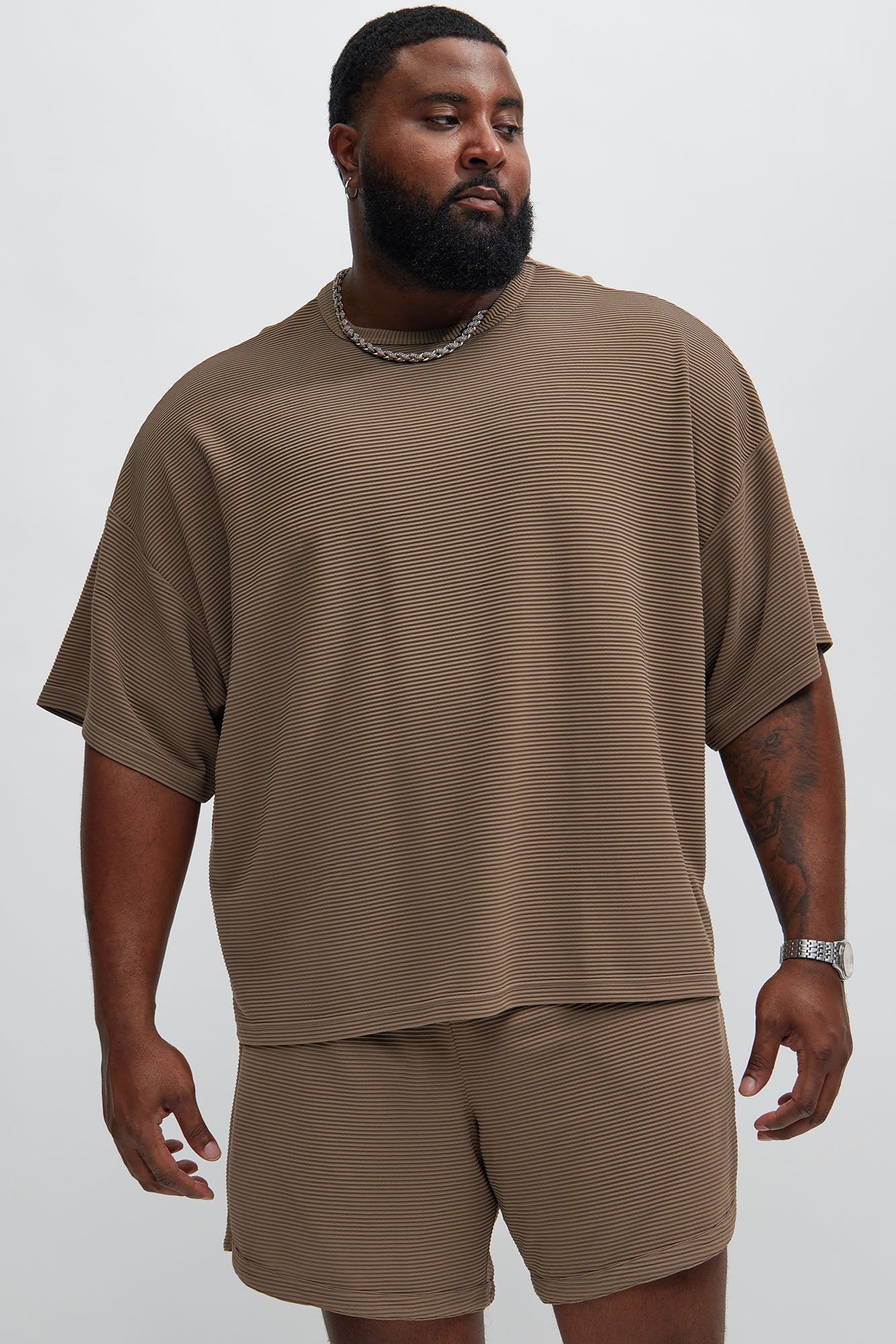 Zyler Textured Boxy Short Sleeve Tee - Taupe - Image 4