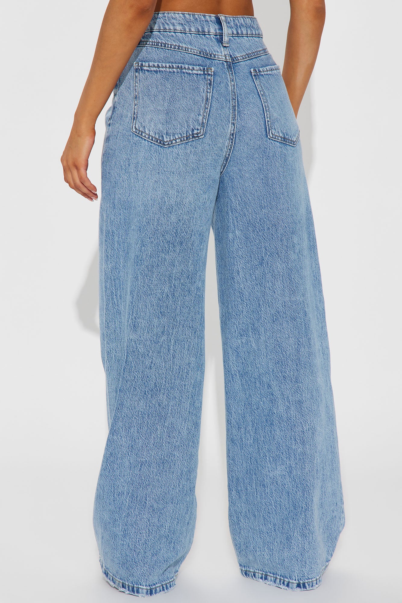 Solange Baggy Wide Leg Jeans - Light Wash - Image 3