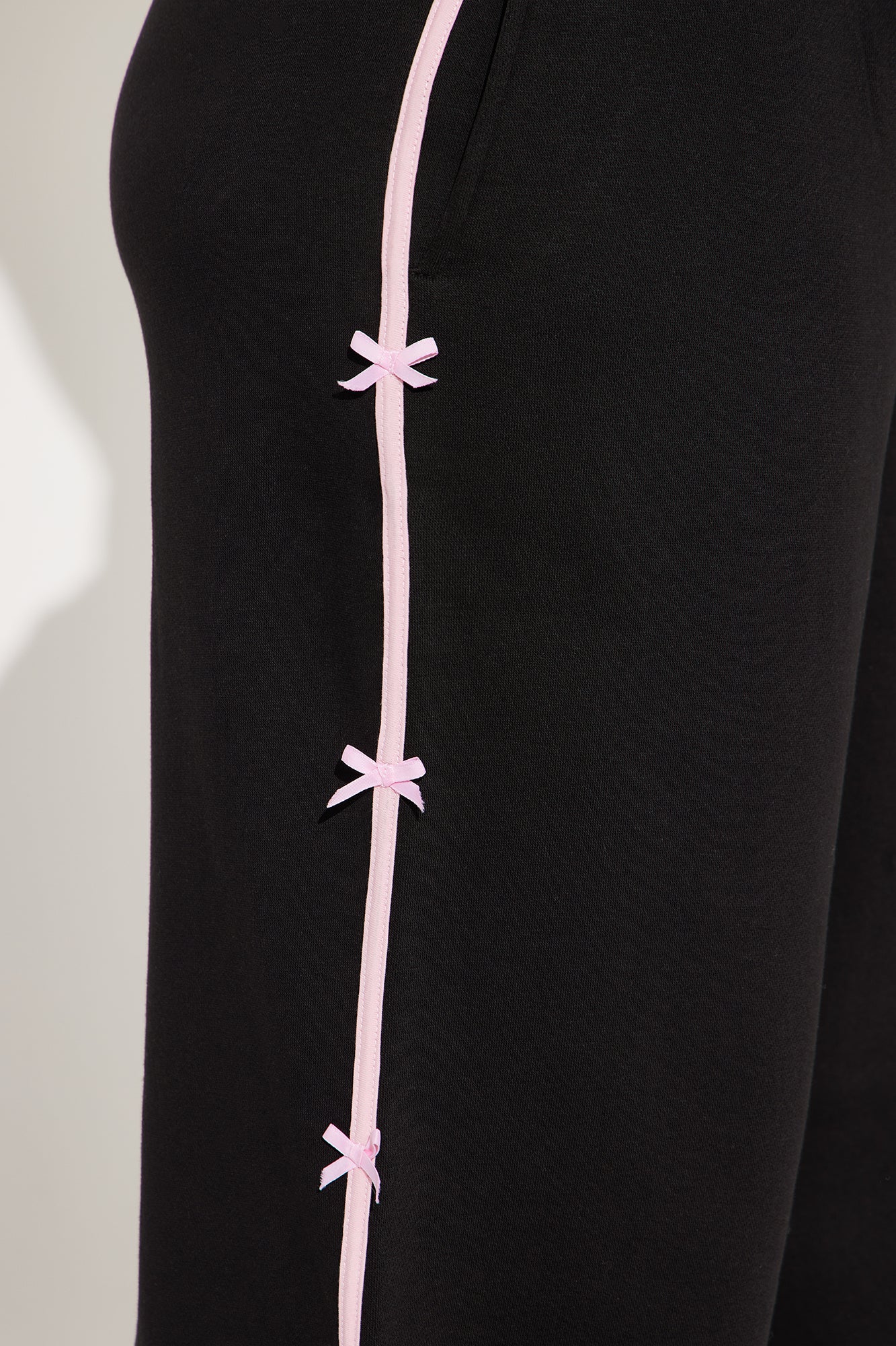 Sara Wide Leg Striped Fleece Pant - Black - Image 6