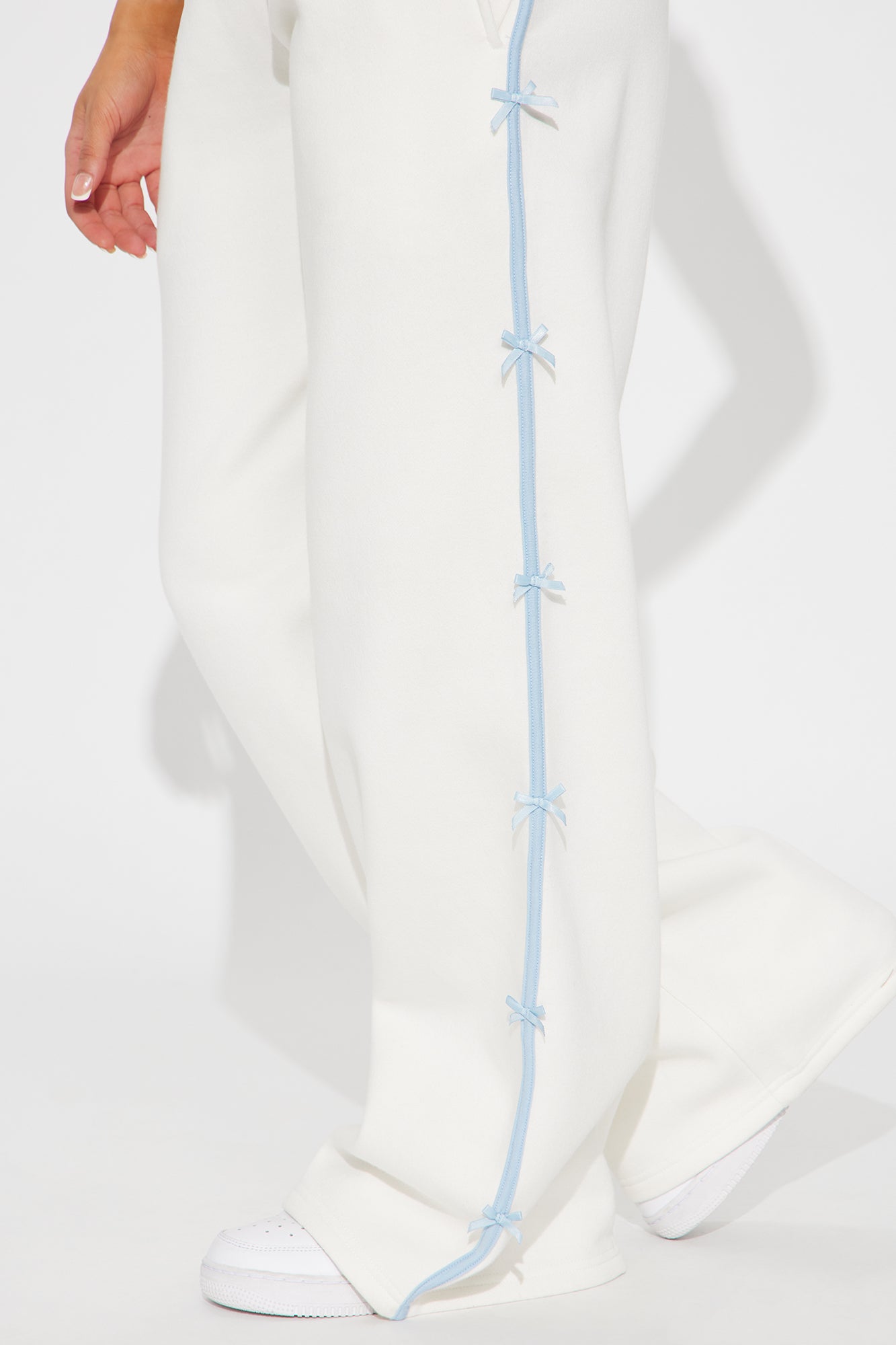 Sara Wide Leg Striped Fleece Pant - White - Image 3