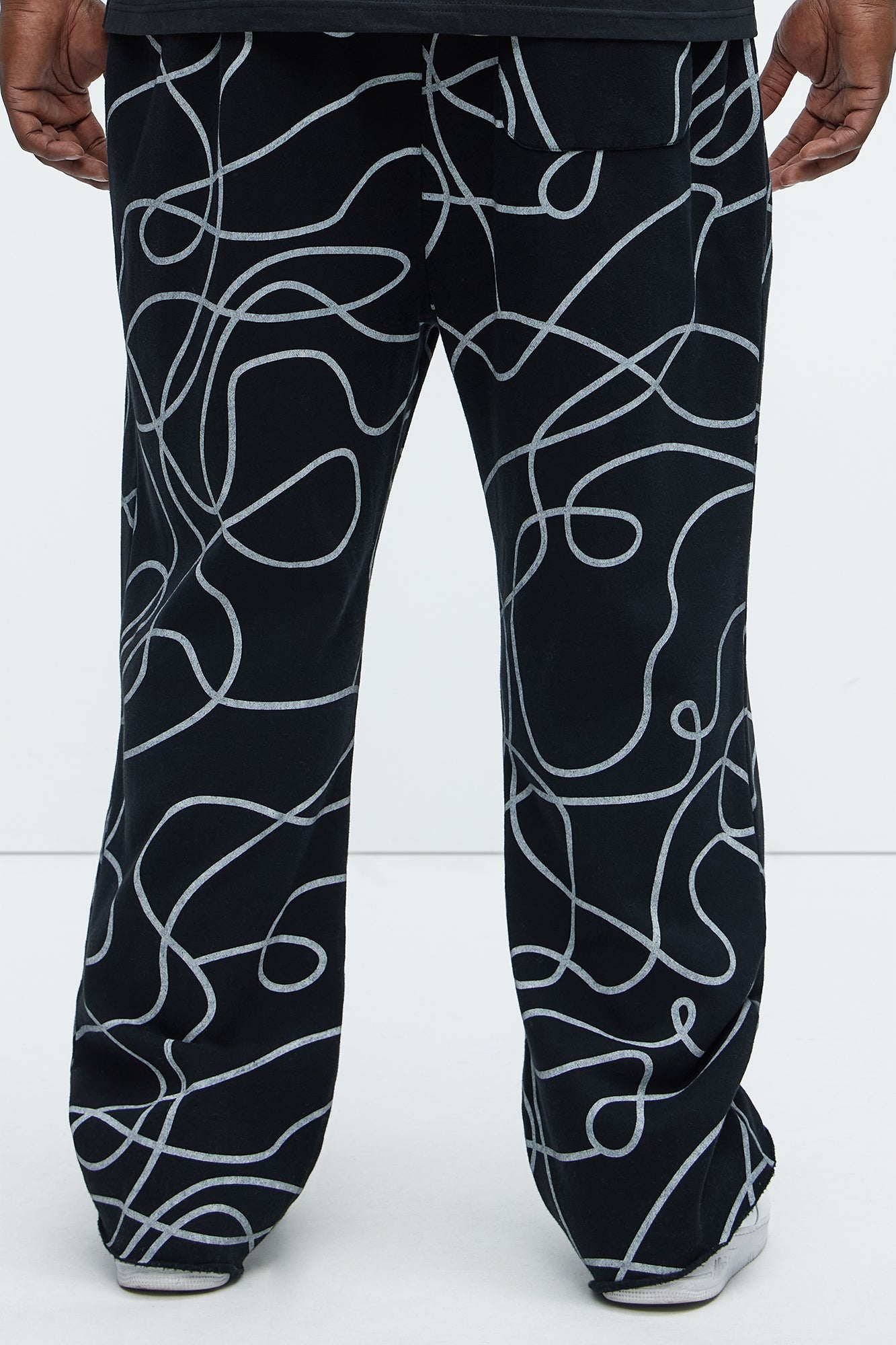 Tyson Selfmade Straight Sweatpants - Black - Image 8