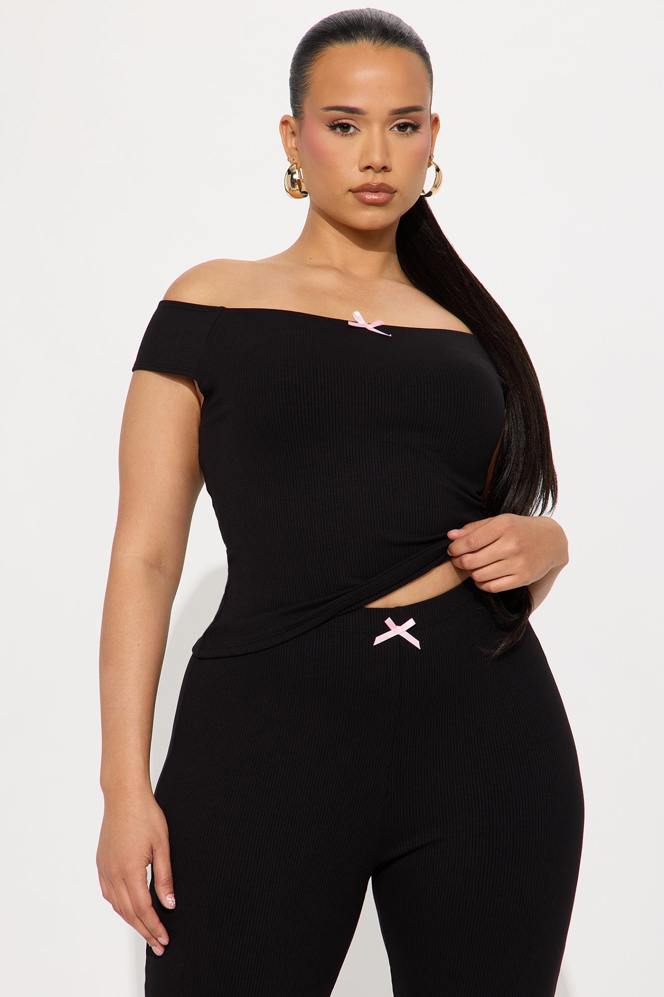 Clara Off Shoulder Ribbed Capri Set - Black - Image 5