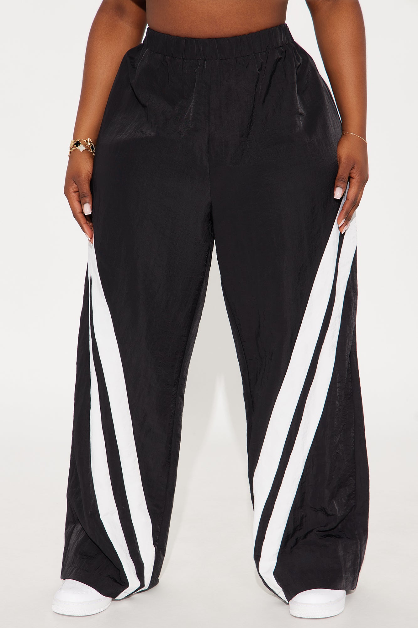 Follow The Curve Windbreaker Track Pant - Black - Image 5