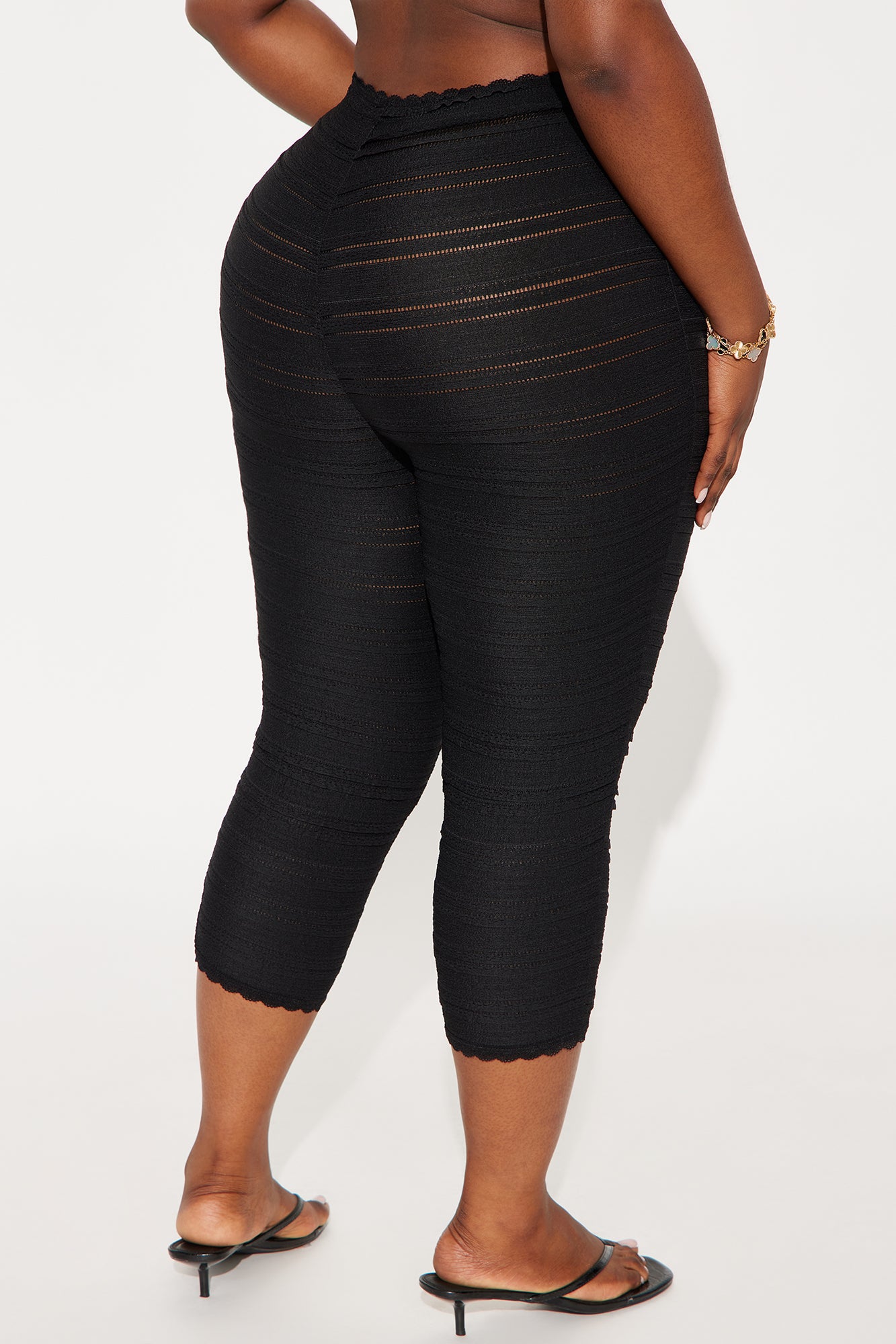 Alice Ruffled Capri Legging - Black - Image 6