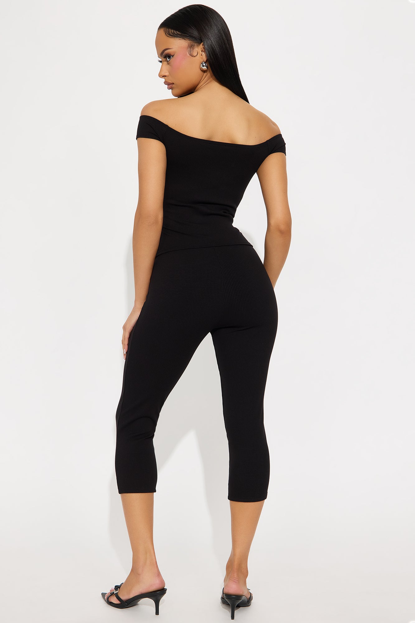 Clara Off Shoulder Ribbed Capri Set - Black - Image 3