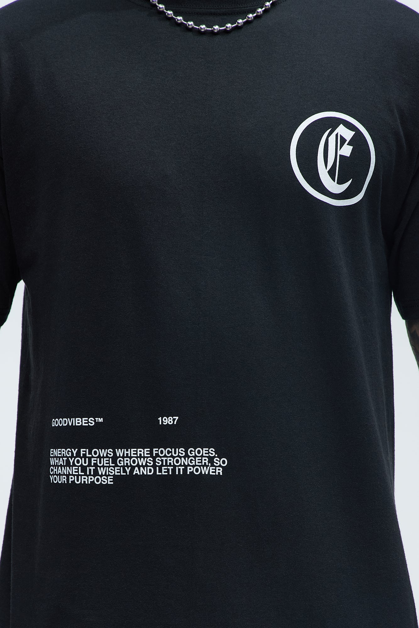 Vibes On Lock Short Sleeve Tee - Black - Image 4