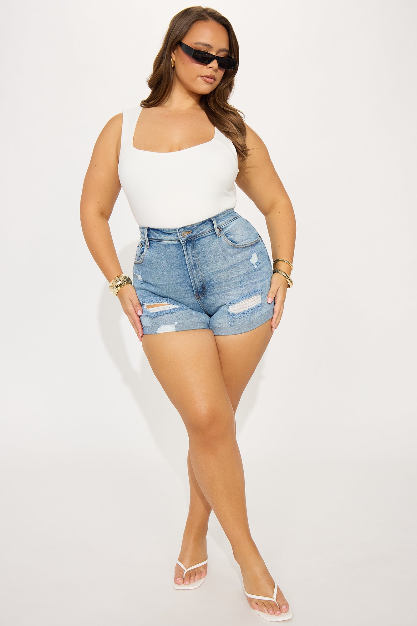 Endlessly Roll Cuff Shorts - Medium Wash - Image 4