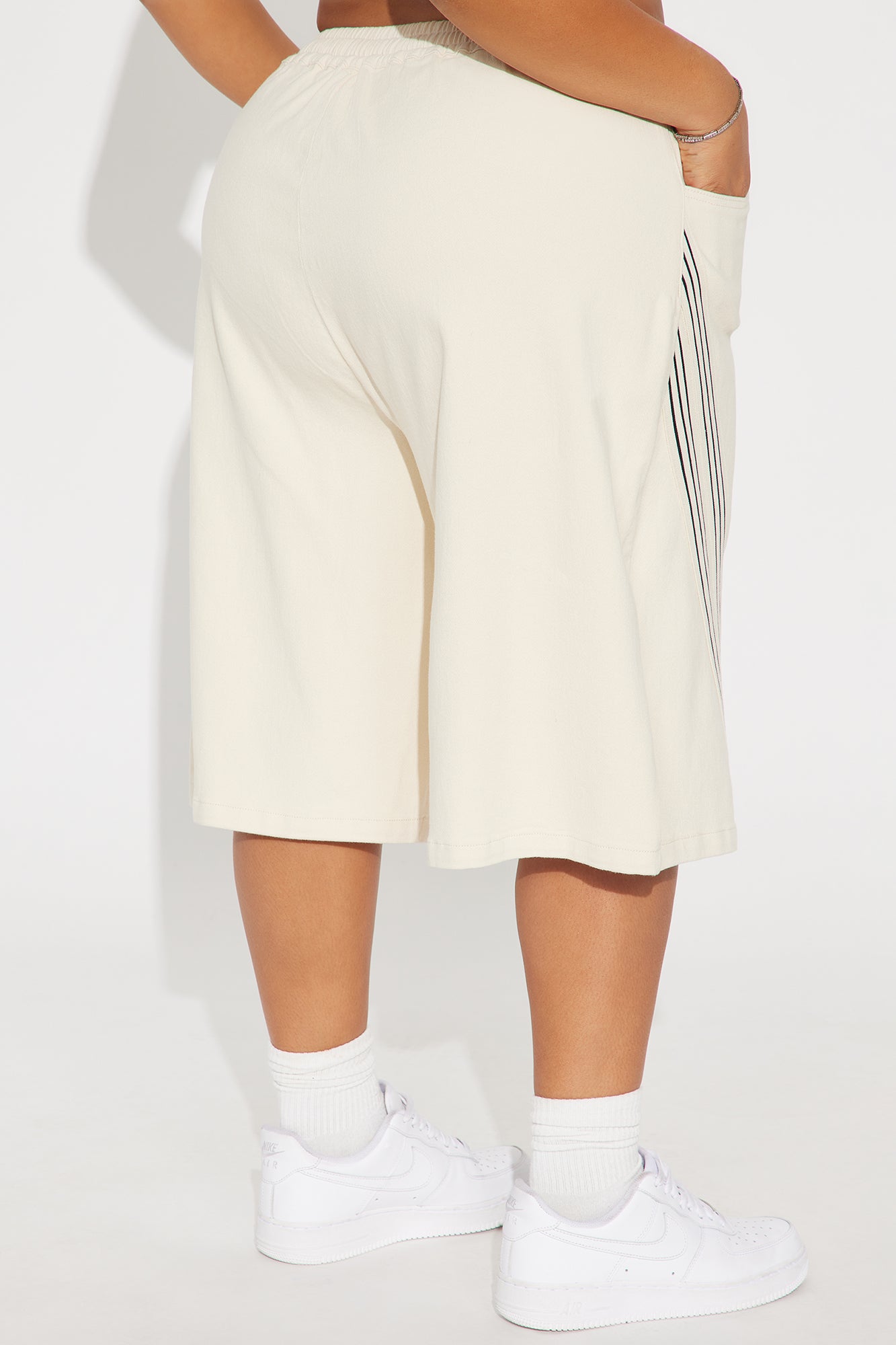 Jaelynn Bermuda Short - Cream - Image 6