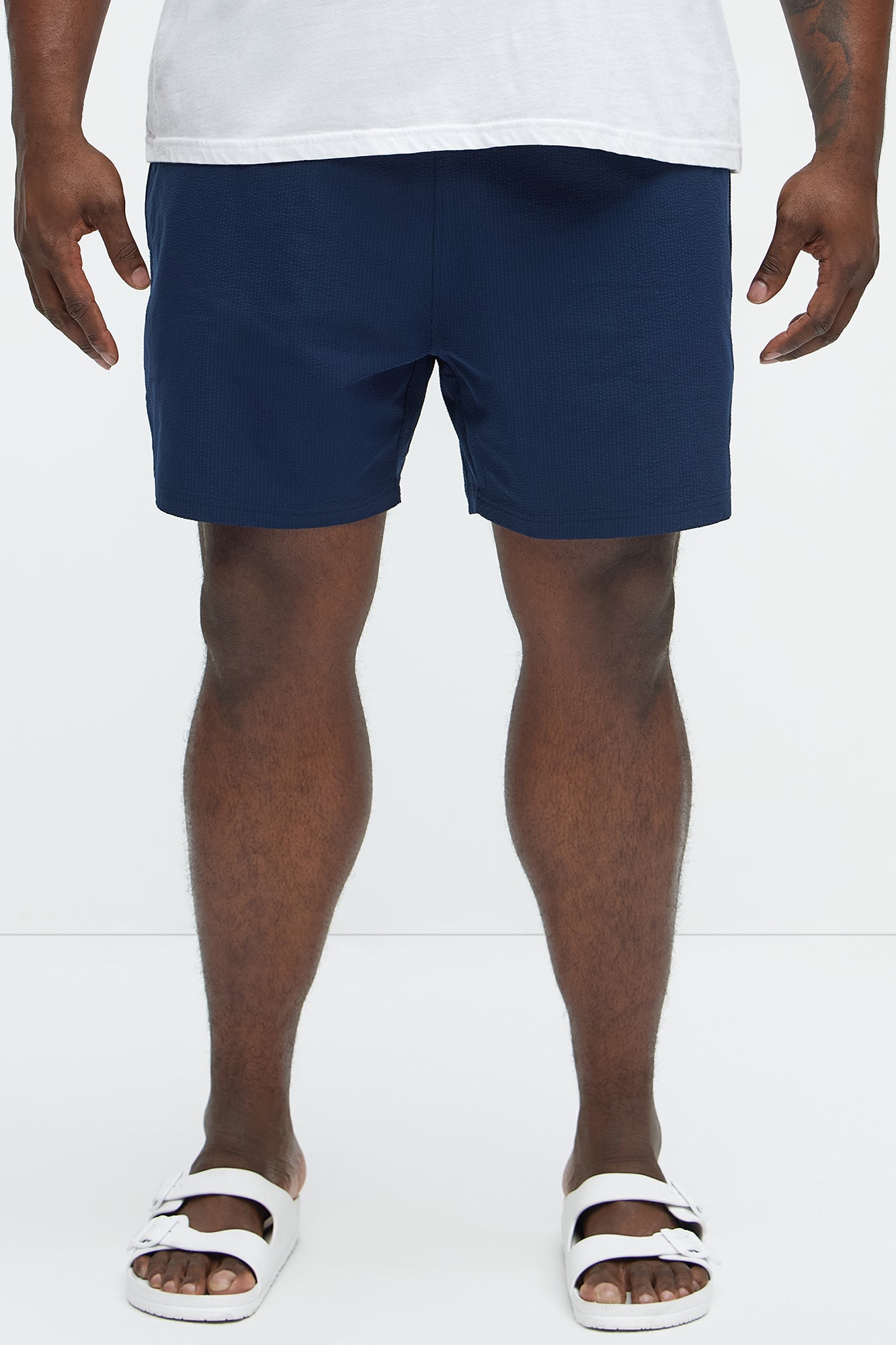 Seersucker Swim Mid Trunk - Navy - Image 5