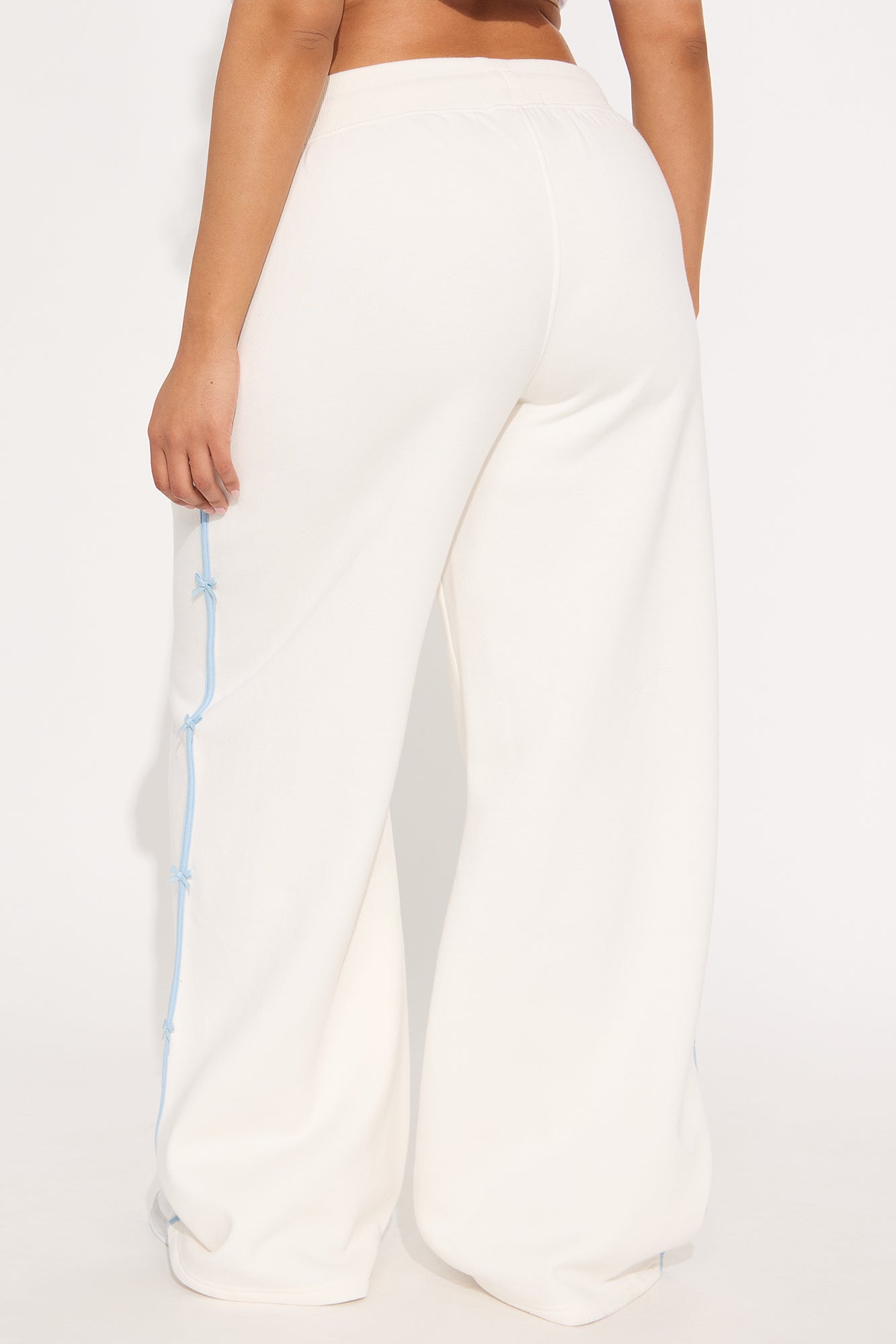 Sara Wide Leg Striped Fleece Pant - White - Image 8