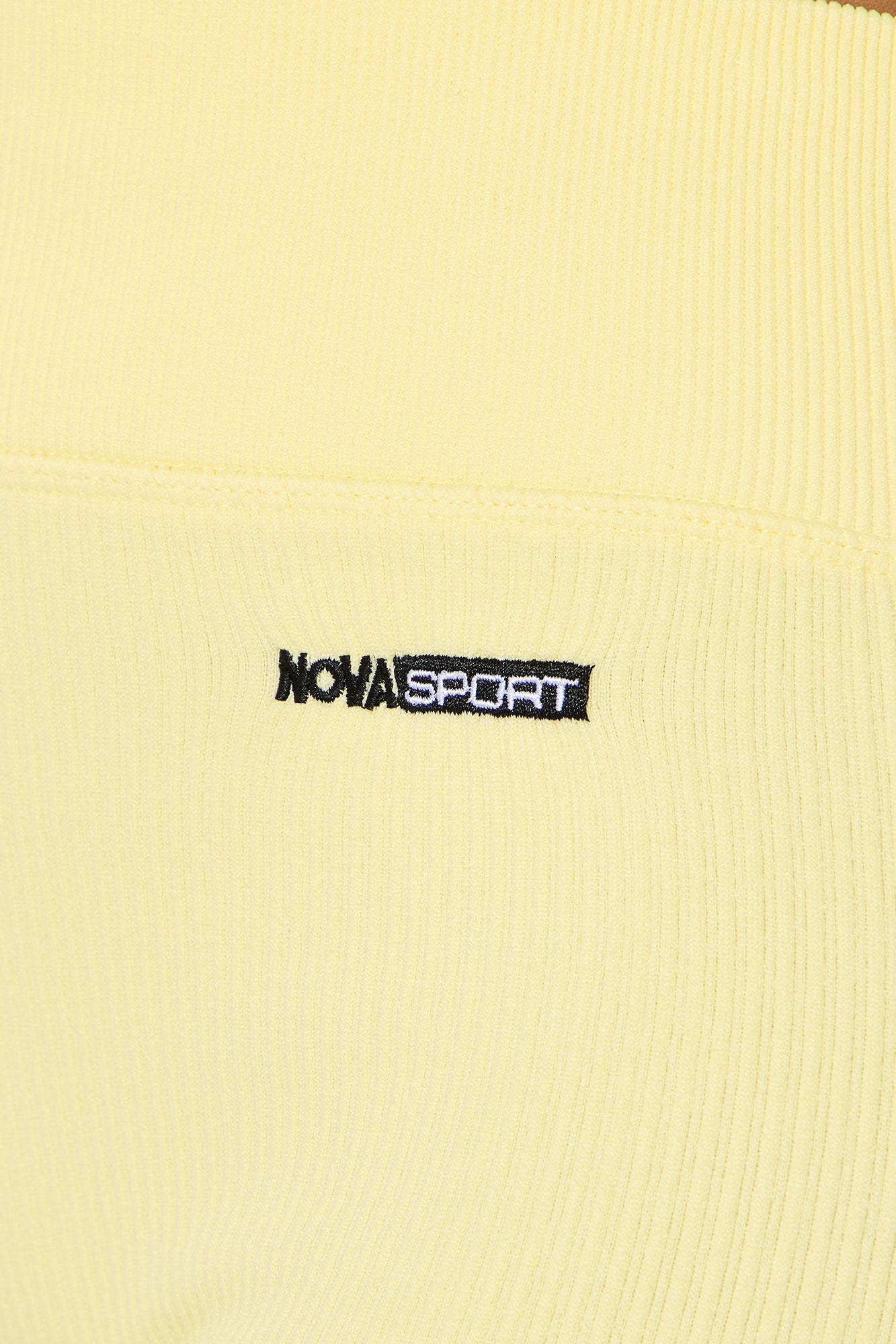 Court Cutie Effortless Seamless Active Hot Short - Butter Yellow - Image 4