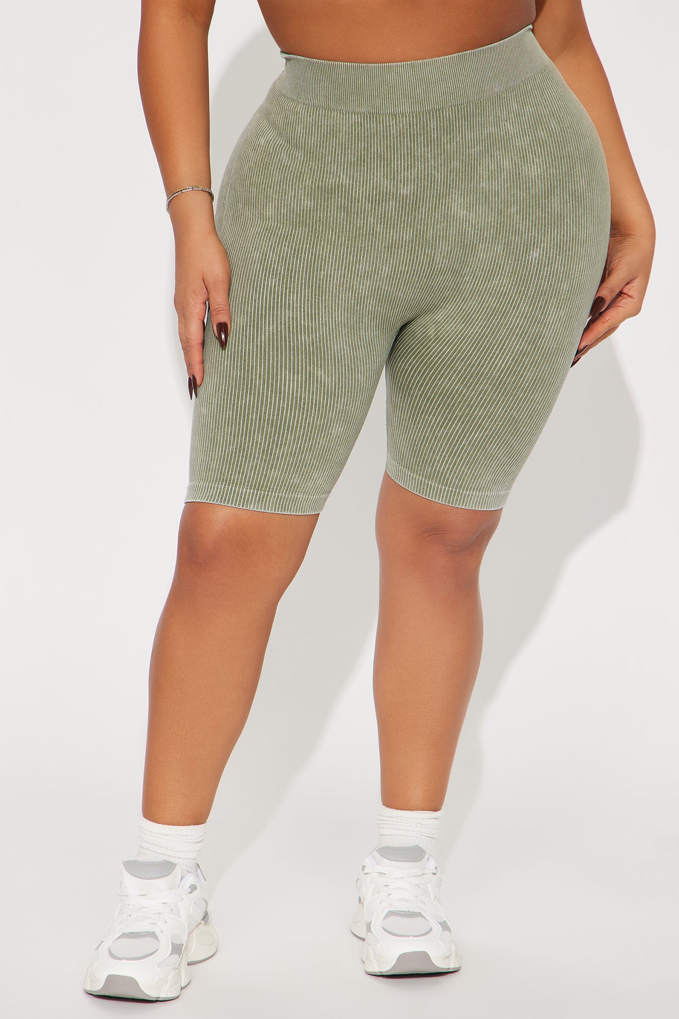 Mia Ribbed Seamless Biker Short - Olive - Image 5