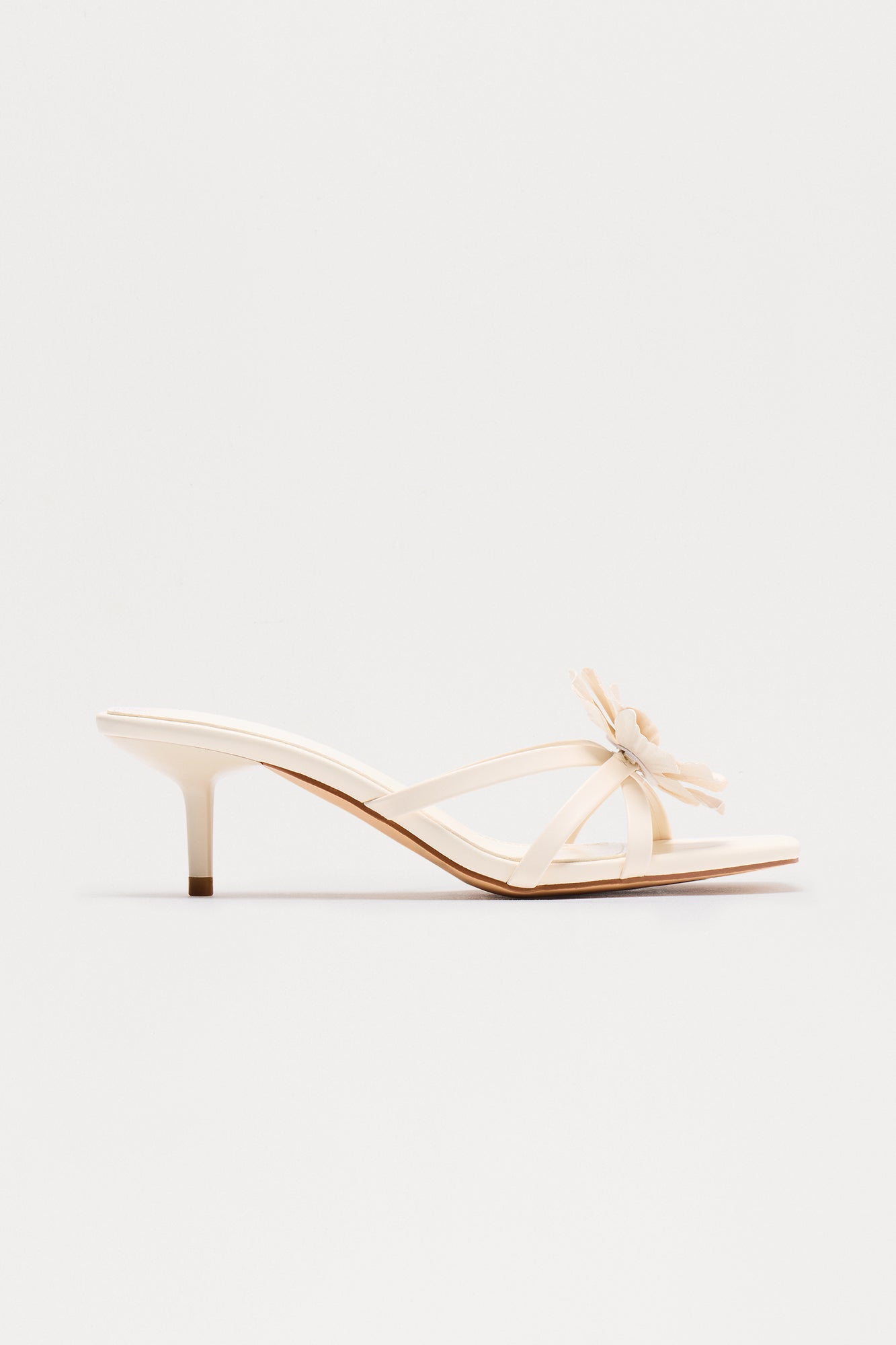 Bloom Beauty Kitten Heels - White - Image 3