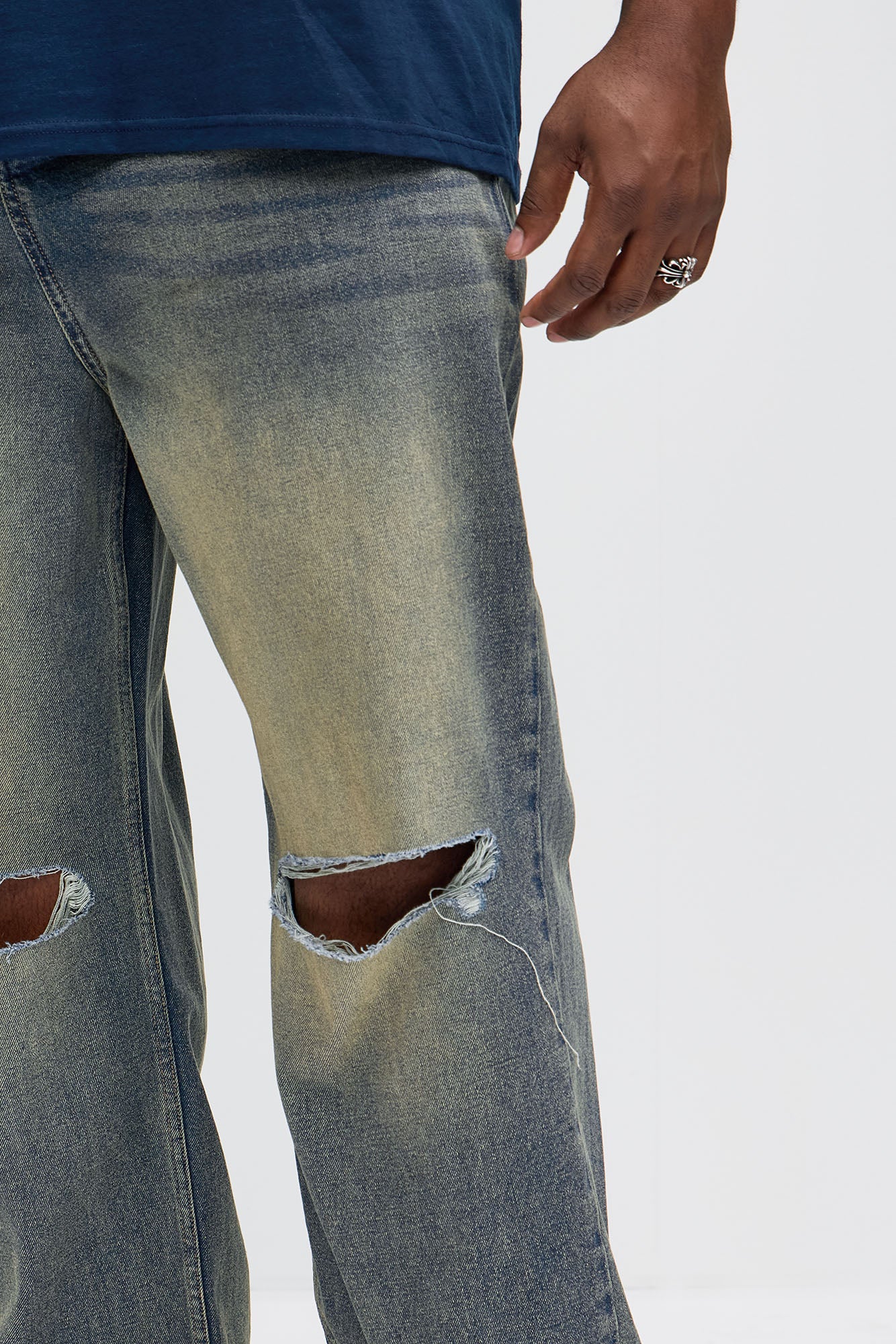 James Distressed Vintage Baggy Jeans - Vintage Blue Wash - Image 8