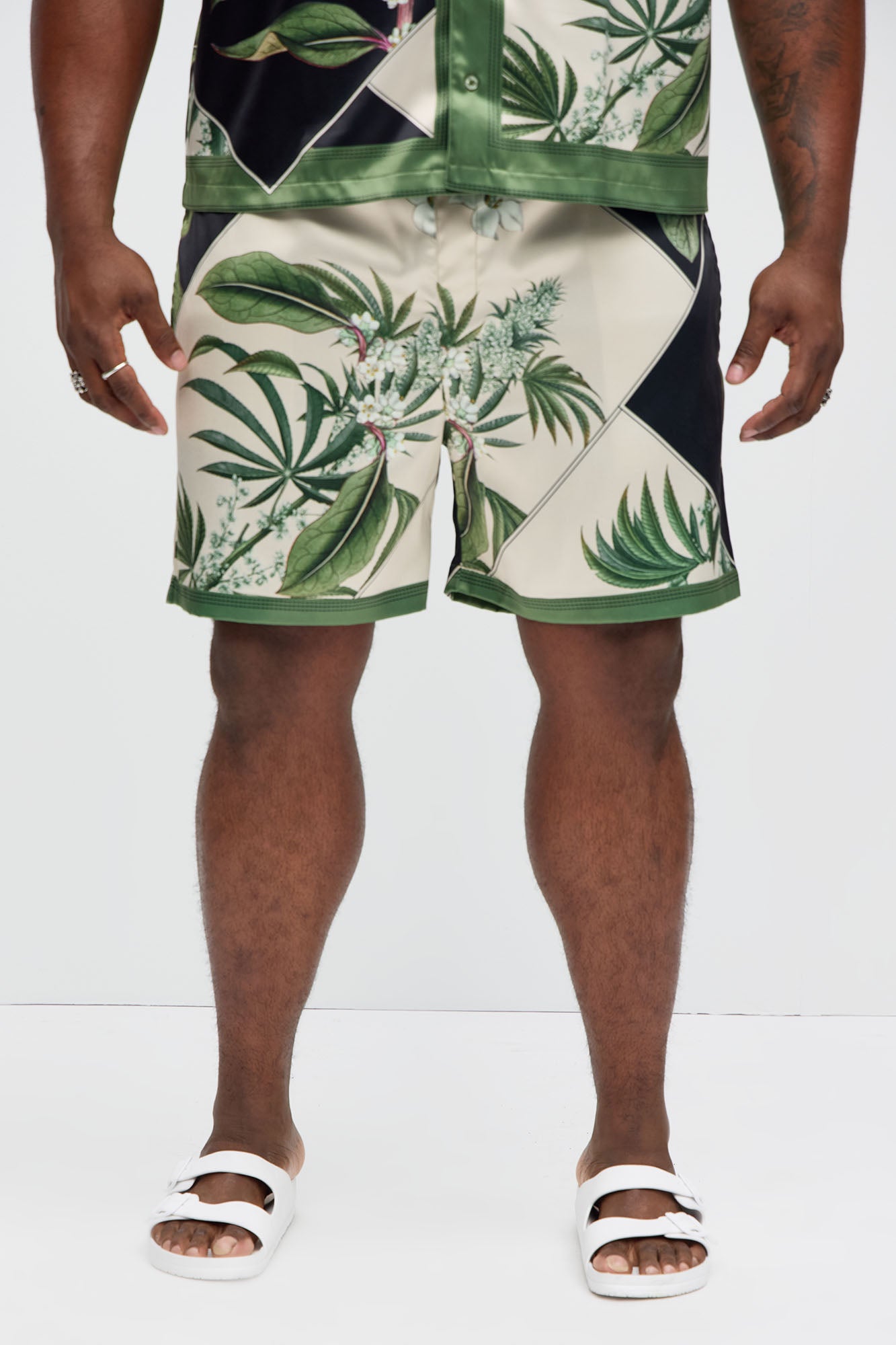 Agrarian Printed Short - Green/combo - Image 6
