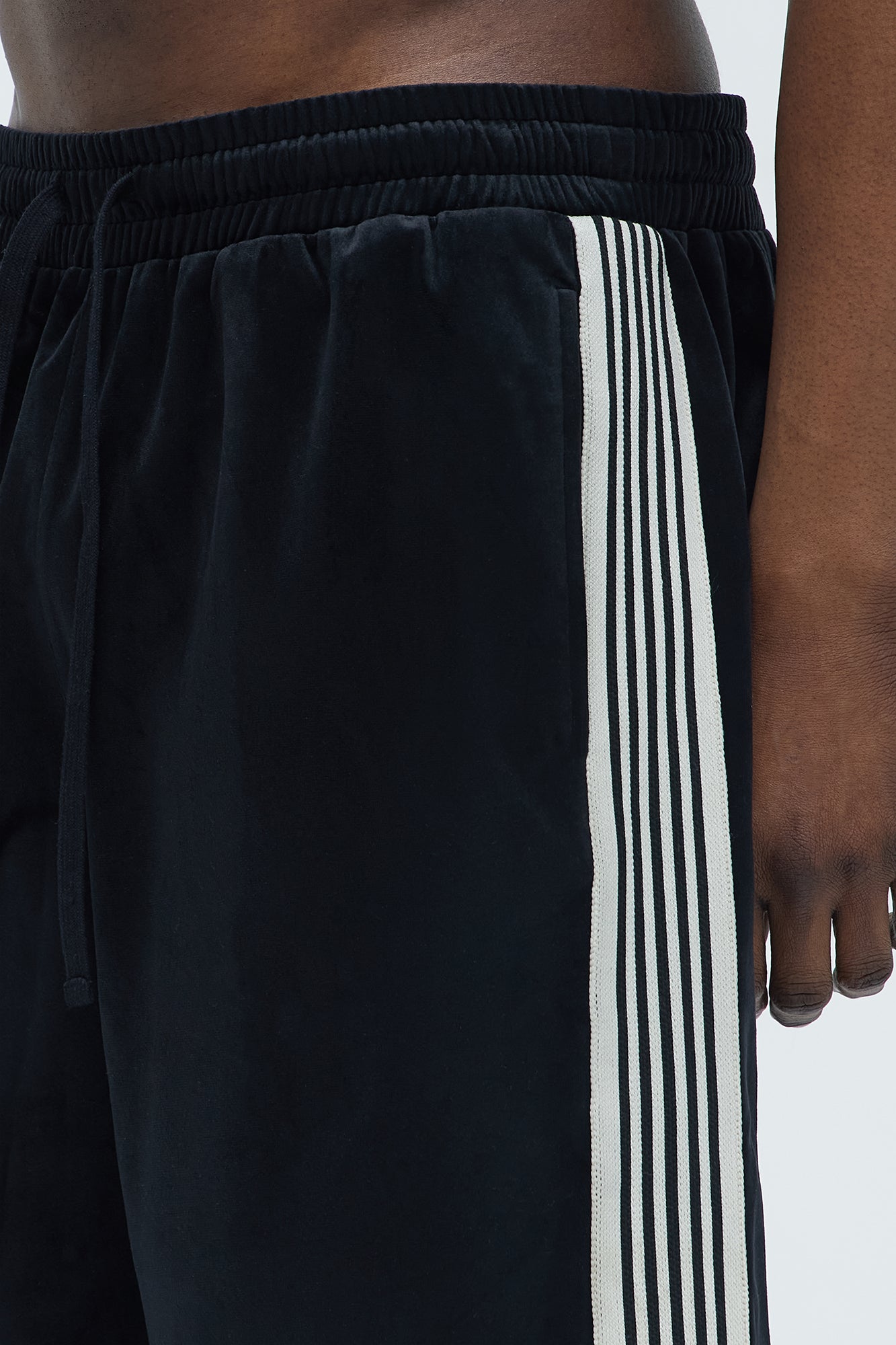 Like You Do Velour Relaxed Shorts - Black - Image 3