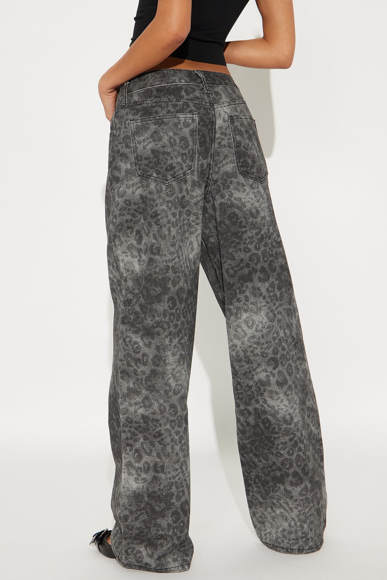 On The Prowl High Rise Leopard Print Wide Leg Jeans - Dark Grey - Image 3