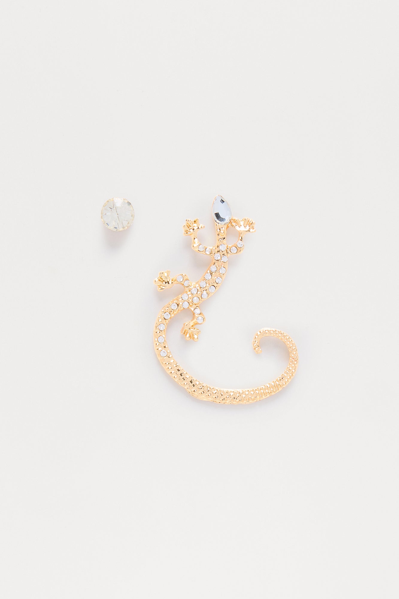 Lizzy Ear Cuff - Gold - Image 3