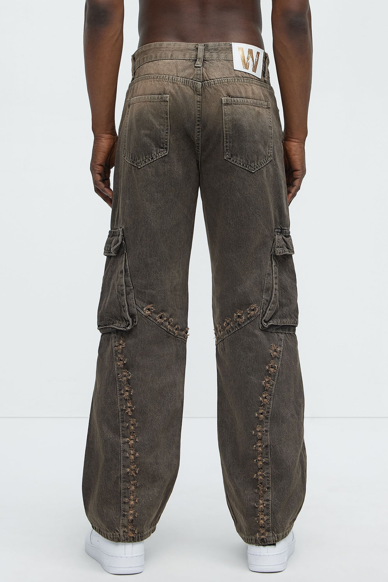 Baggy Distressed Eyelets Cargo Jeans - Brown - Image 5