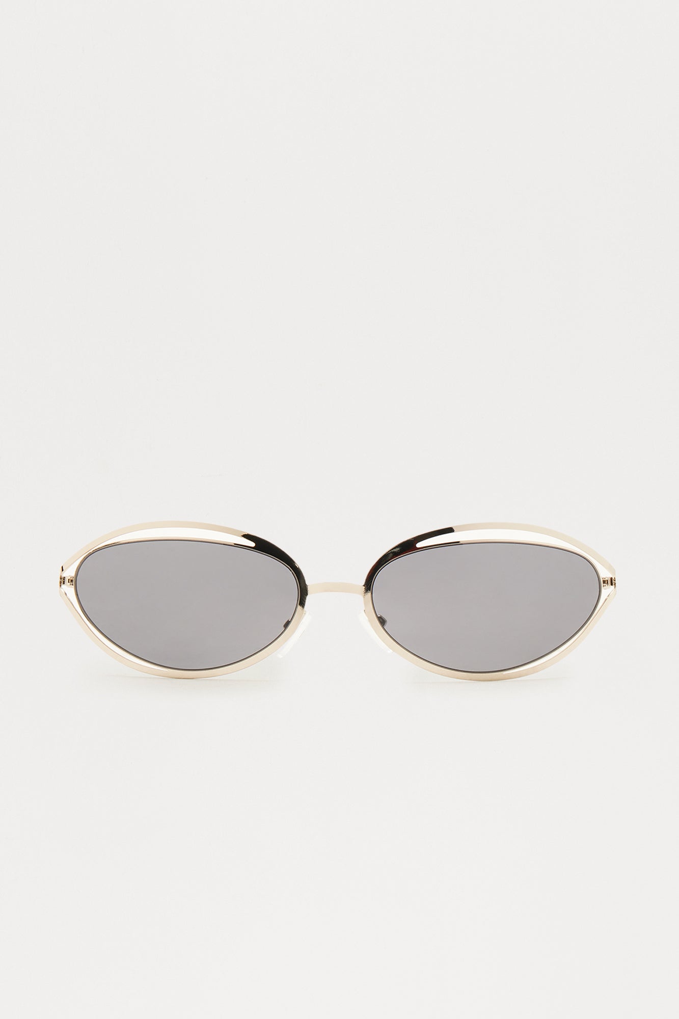 Hard To Reach Sunglasses - Black - Image 3
